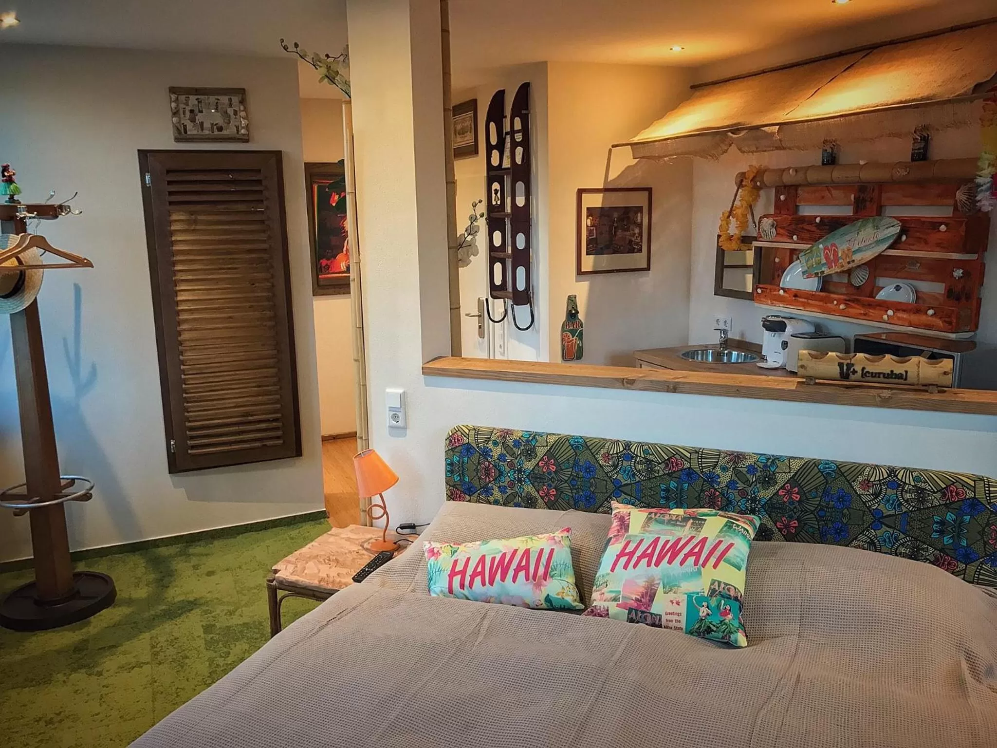 Photo of the whole room, Bed in Road Stop Wuppertal