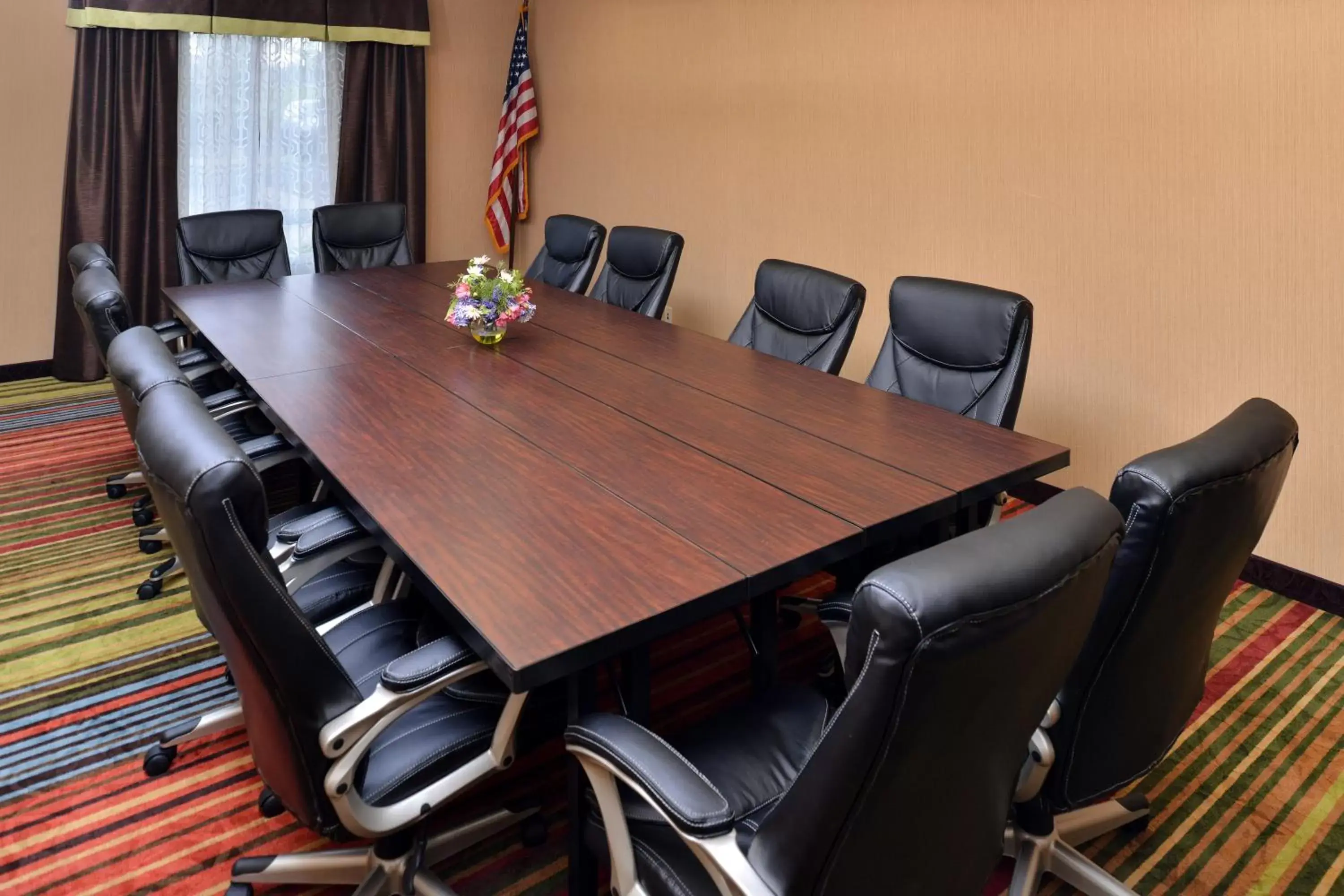 Meeting/conference room, Business Area/Conference Room in Holiday Inn Express White House, an IHG Hotel