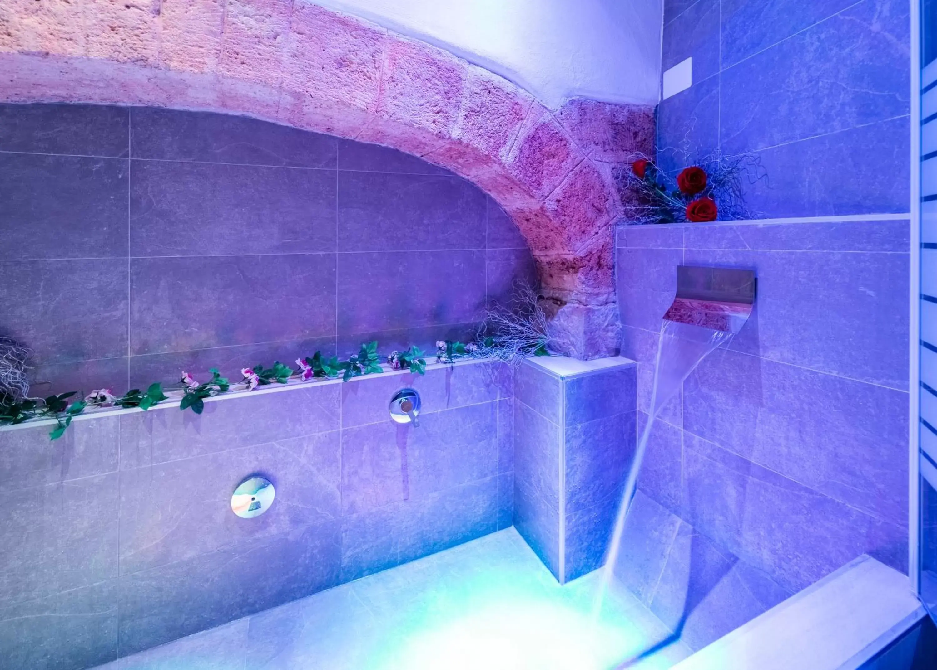 Shower, Spa/Wellness in B&B Eraclio