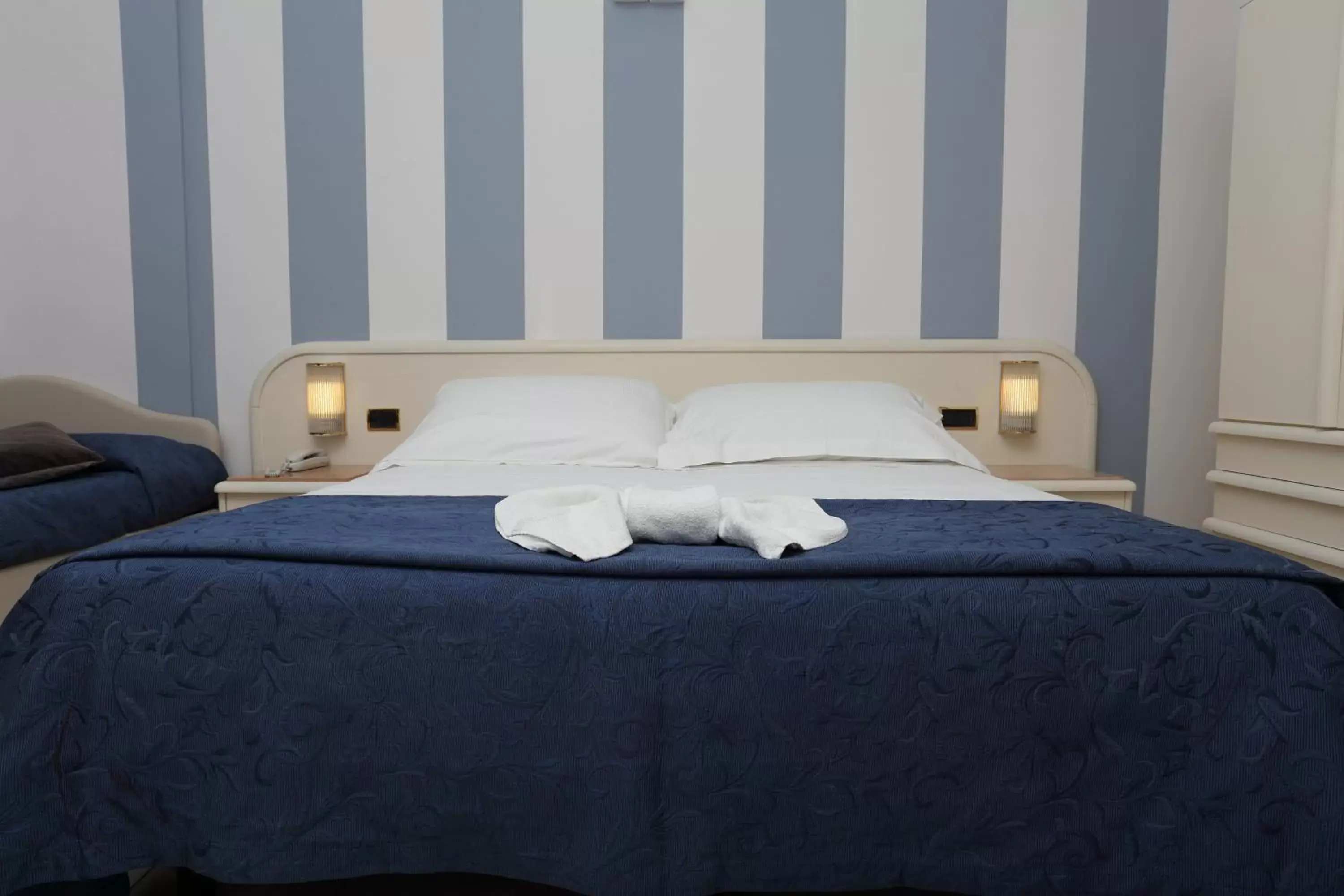 Bed in Hotel Du Soleil