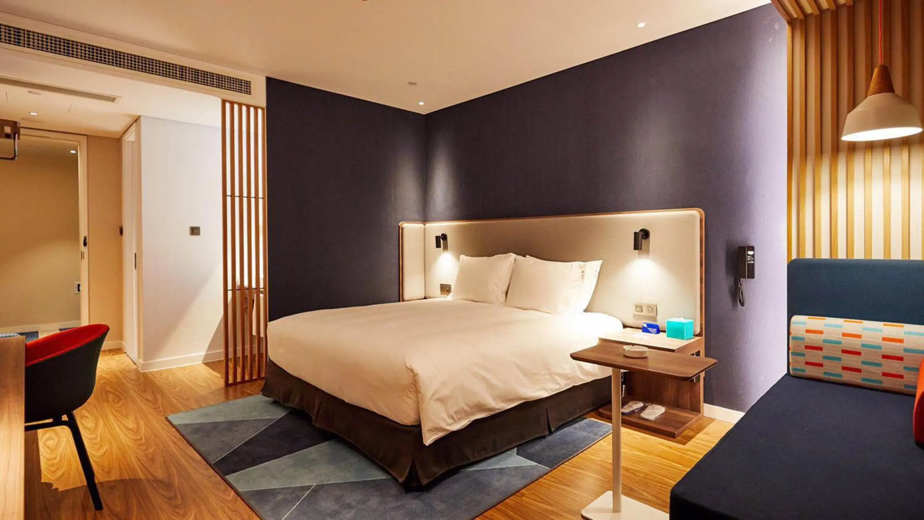 Photo of the whole room, Bed in Holiday Inn Express Shijiazhuang High-tech Zone, an IHG Hotel