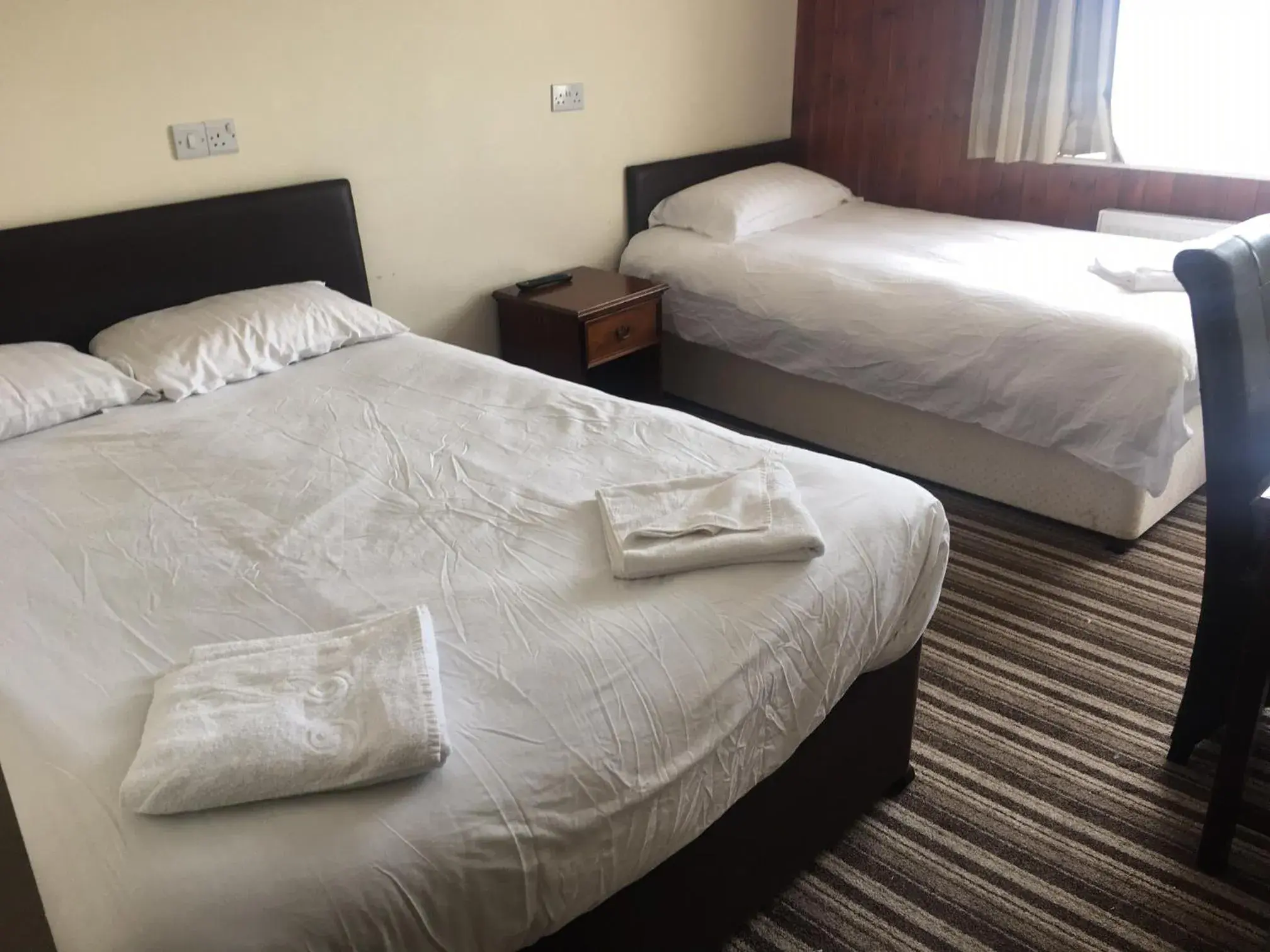Superior Triple Room with Sea View in Sunny Days Hotel Superior Triple Room with Sea View in Sunny Days Hotel