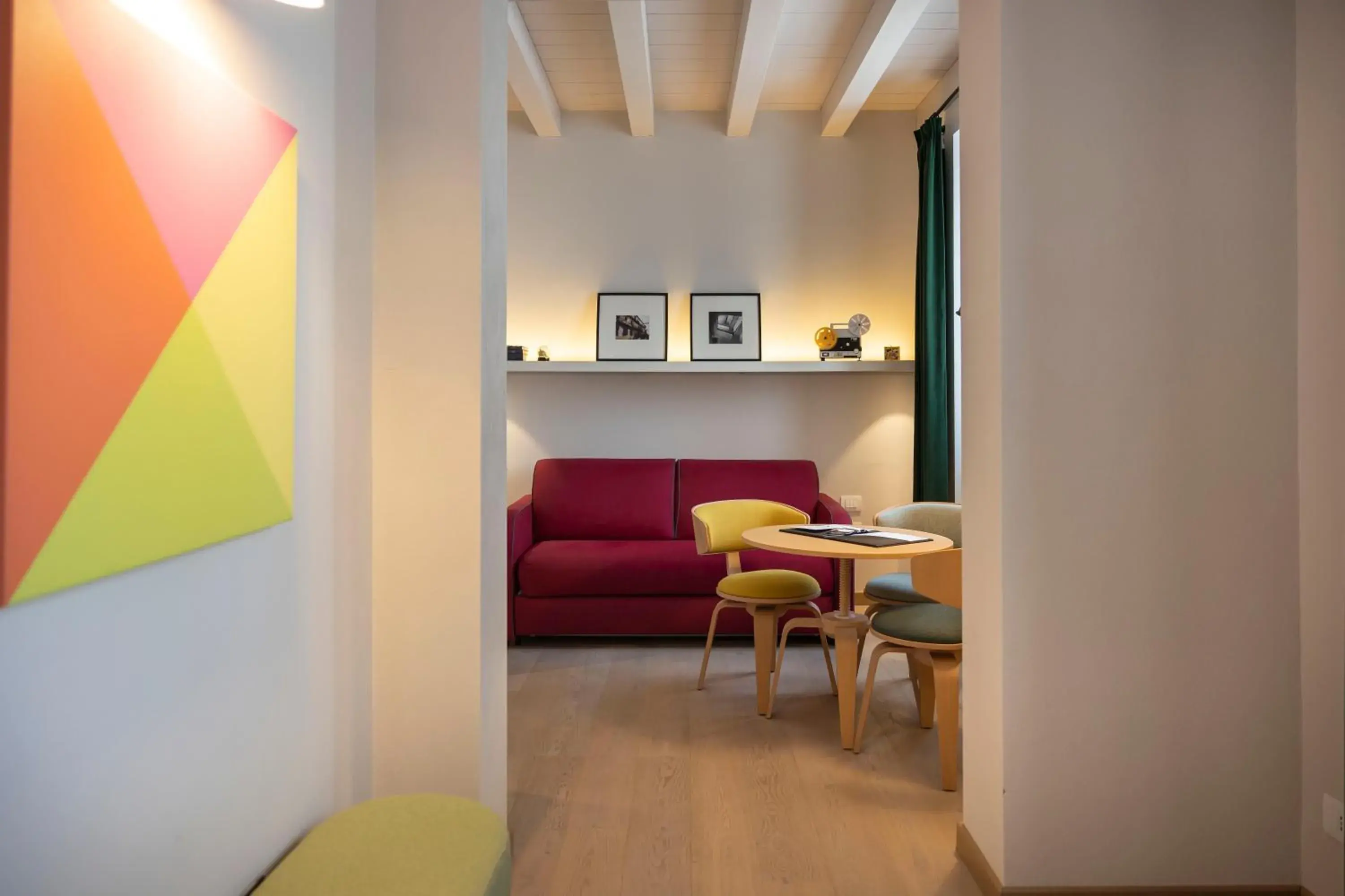 Bedroom, Seating Area in Savona 18 Suites