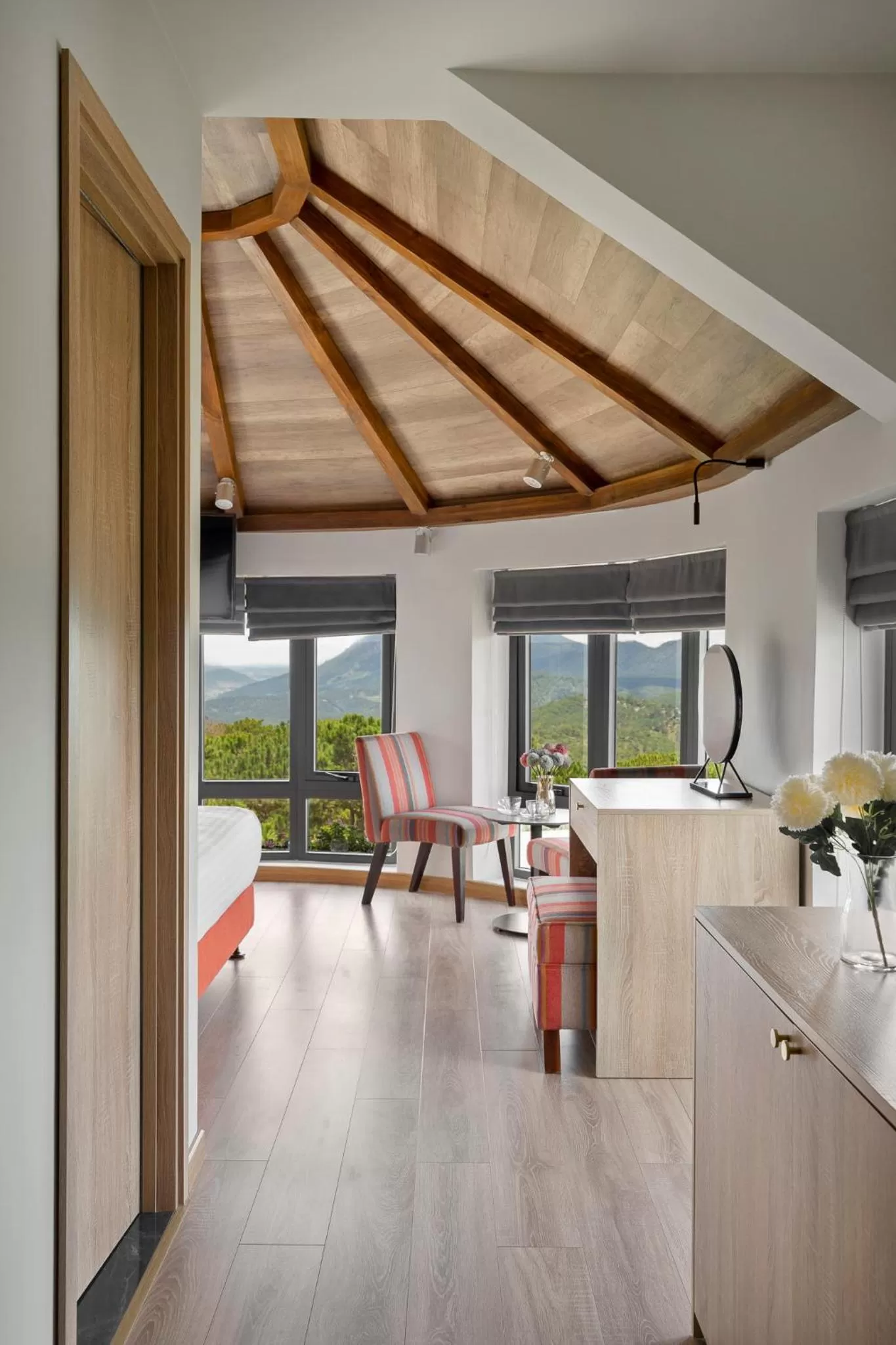 Coffee/tea facilities in De La Sol Villa Dalat