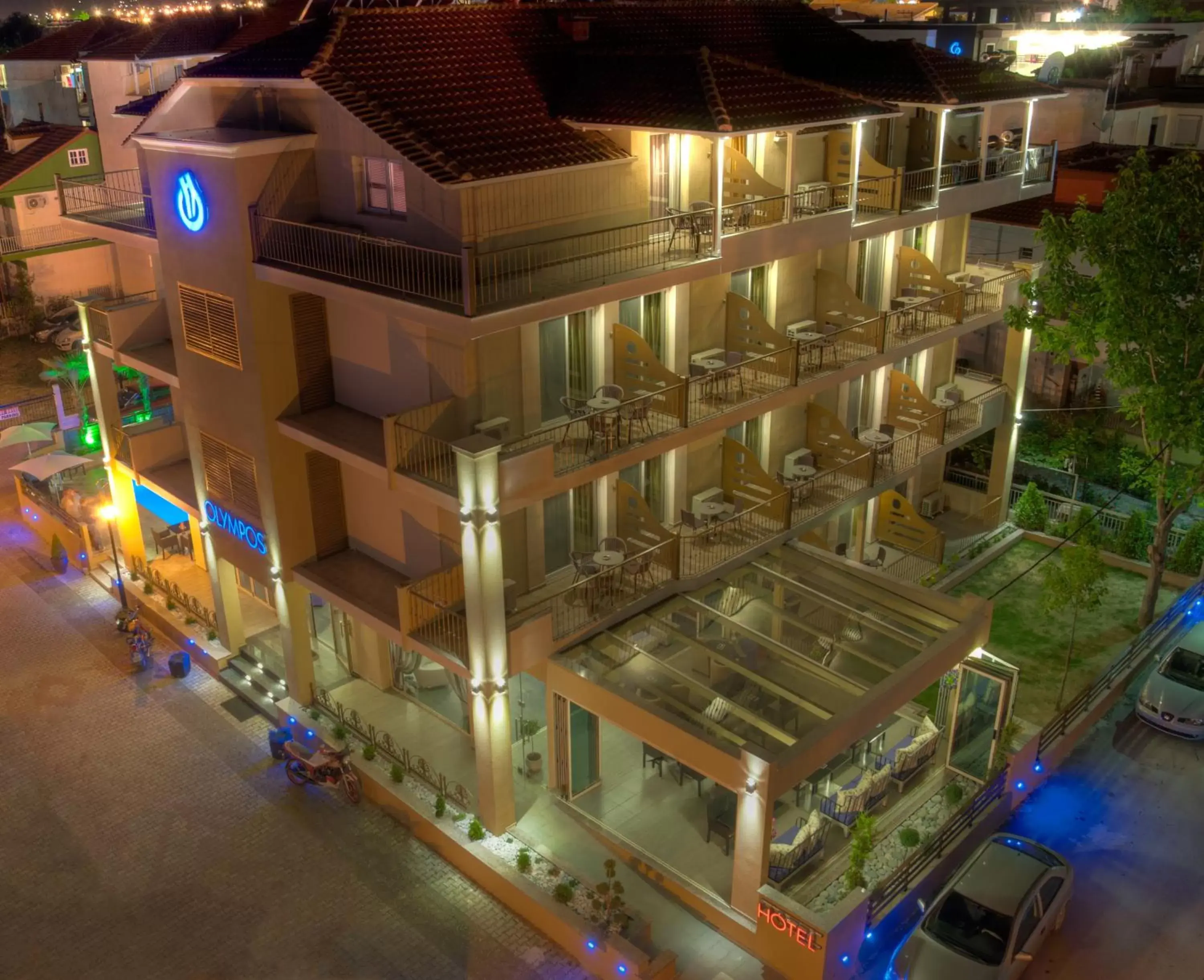 Facade/entrance in Hotel Olympos