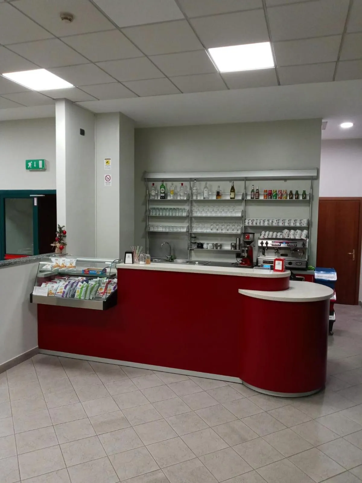 Lounge or bar in Open011