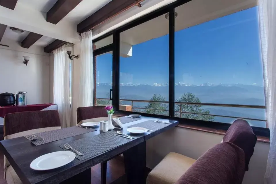 Restaurant/places to eat in Hotel Himalayan Villa