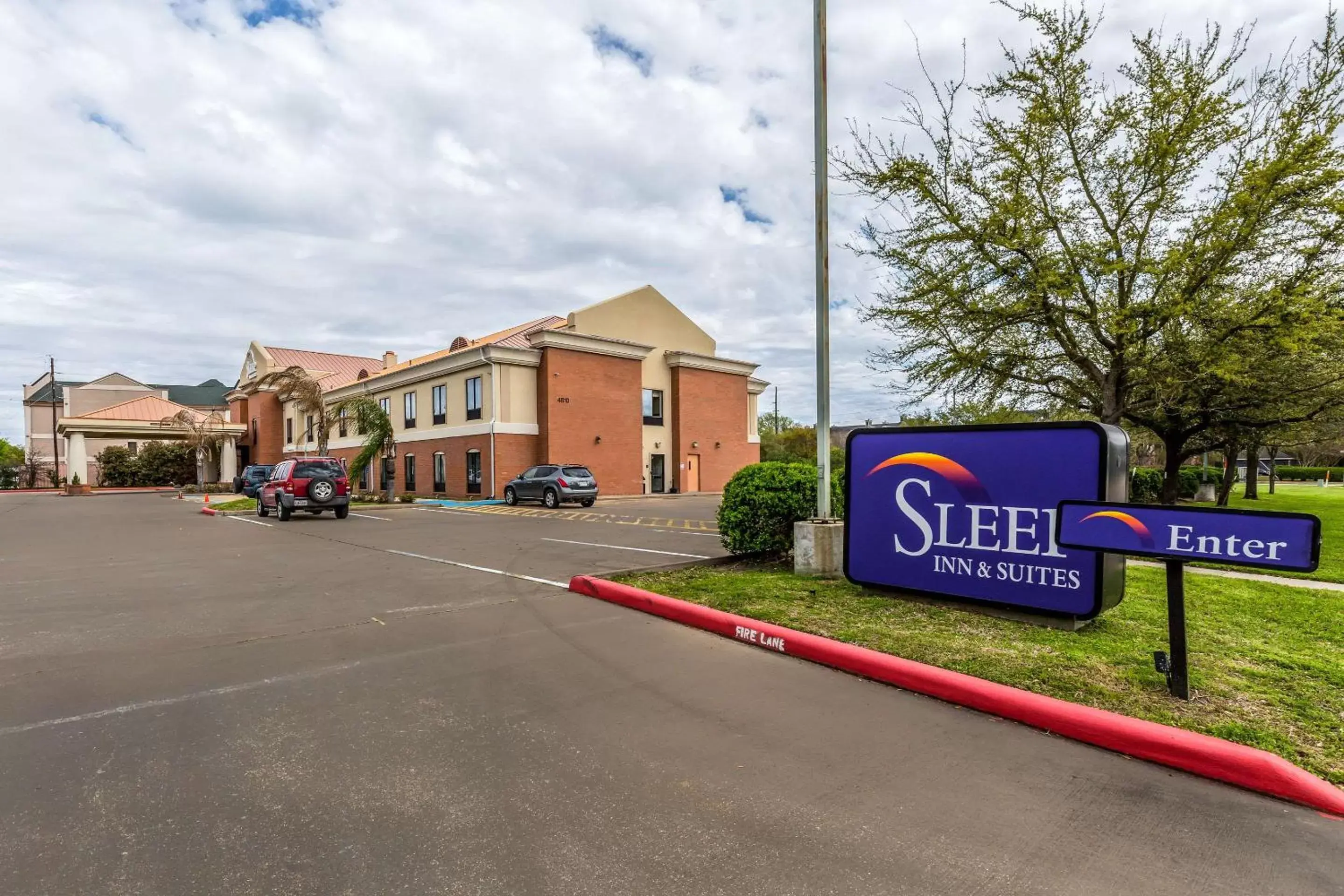 Property Building in Sleep Inn & Suites Stafford