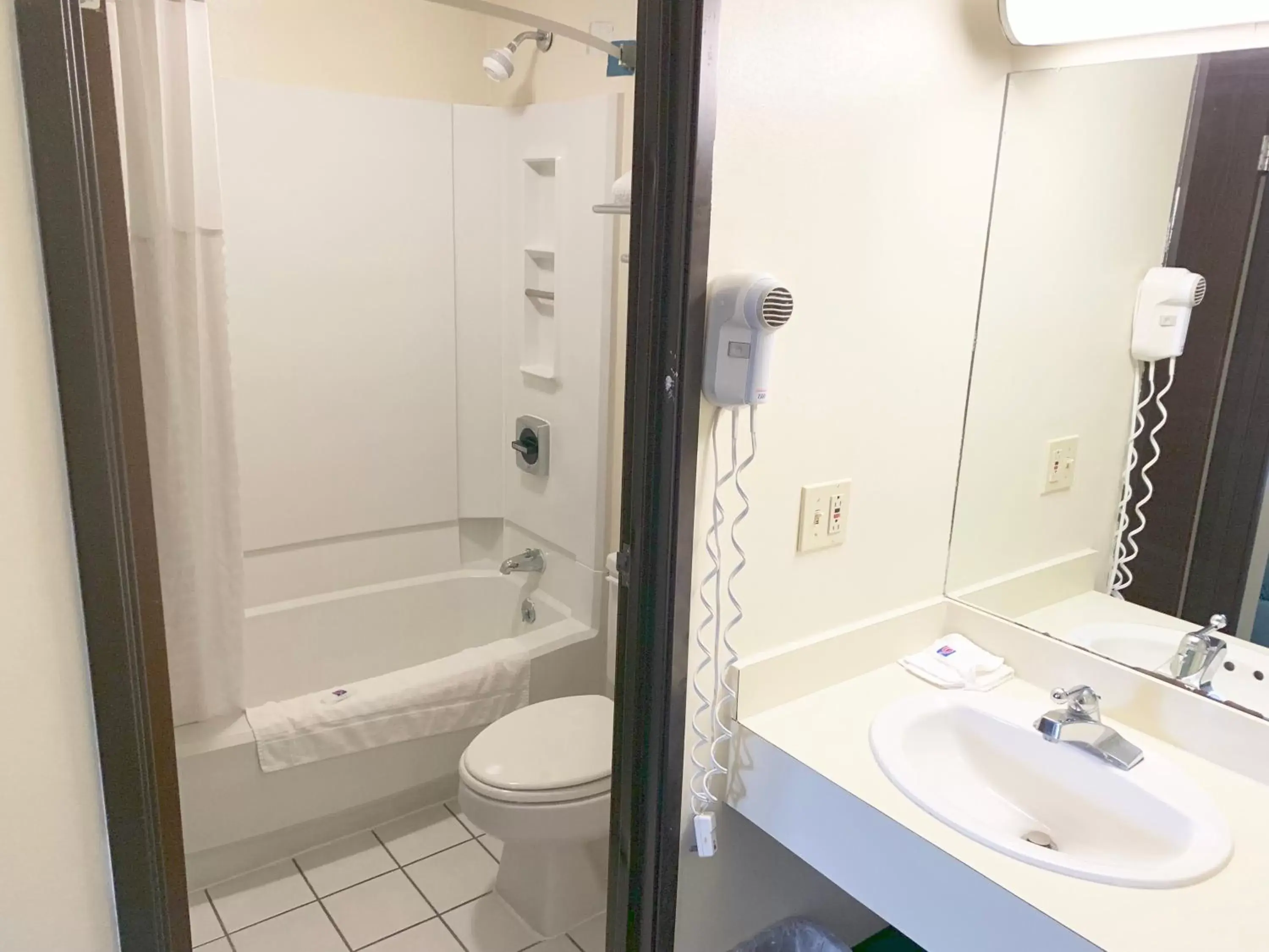 Bathroom in Motel 6 McGraw, NY - Cortland