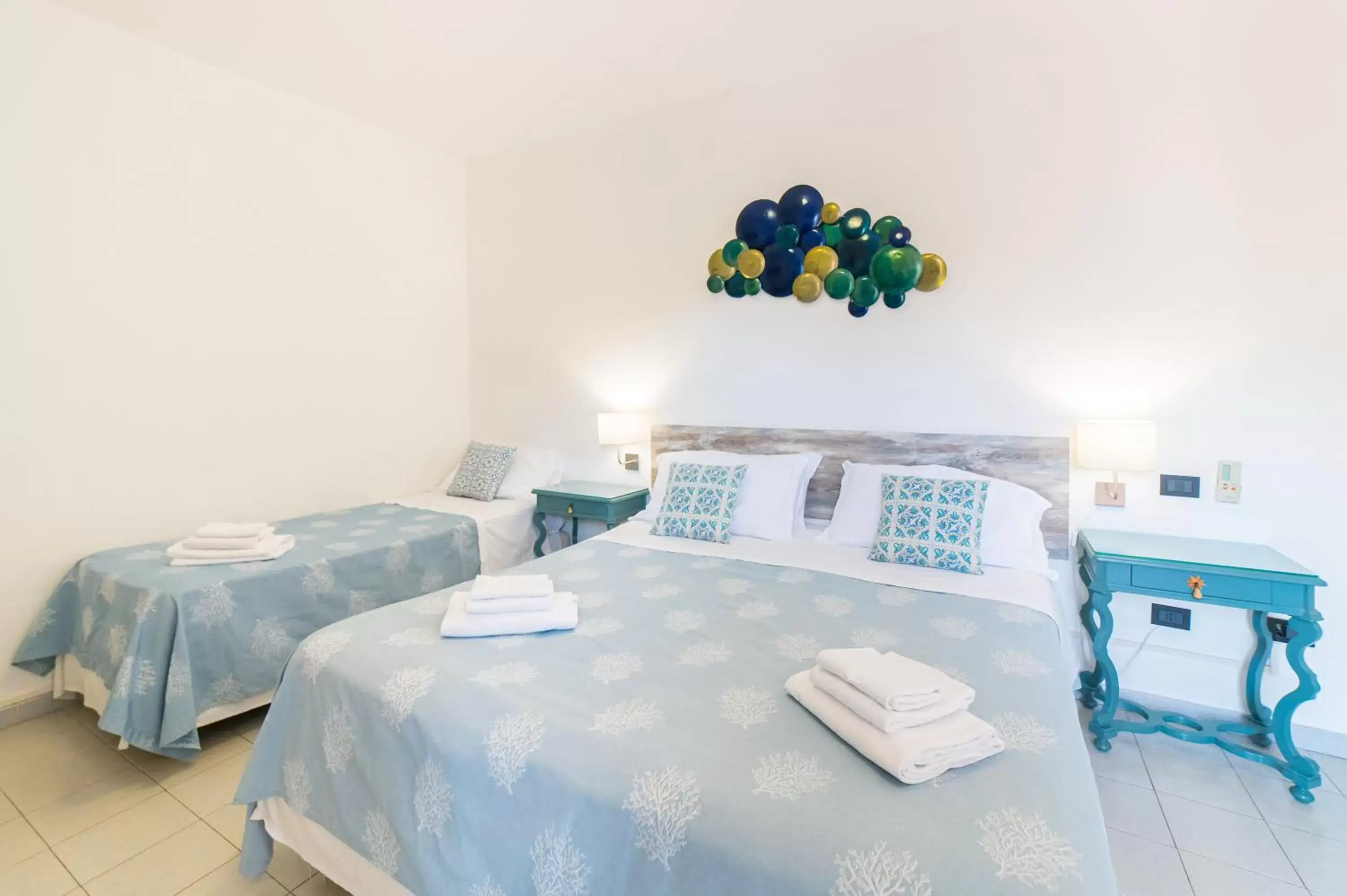Photo of the whole room, Bed in Hotel Villino Gallodoro