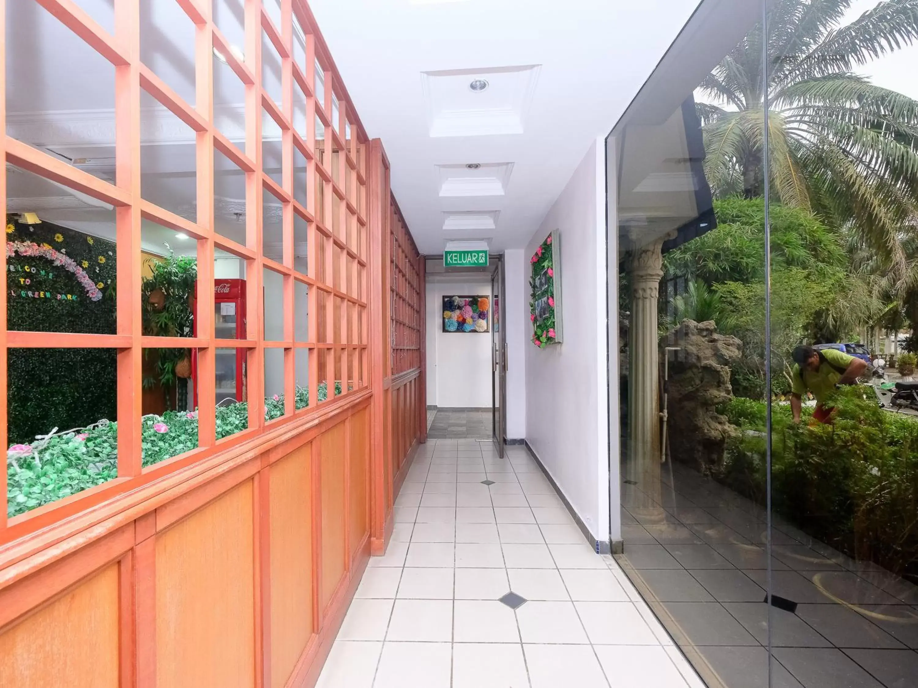 Lobby or reception in Super OYO 1236 Hotel Green Park