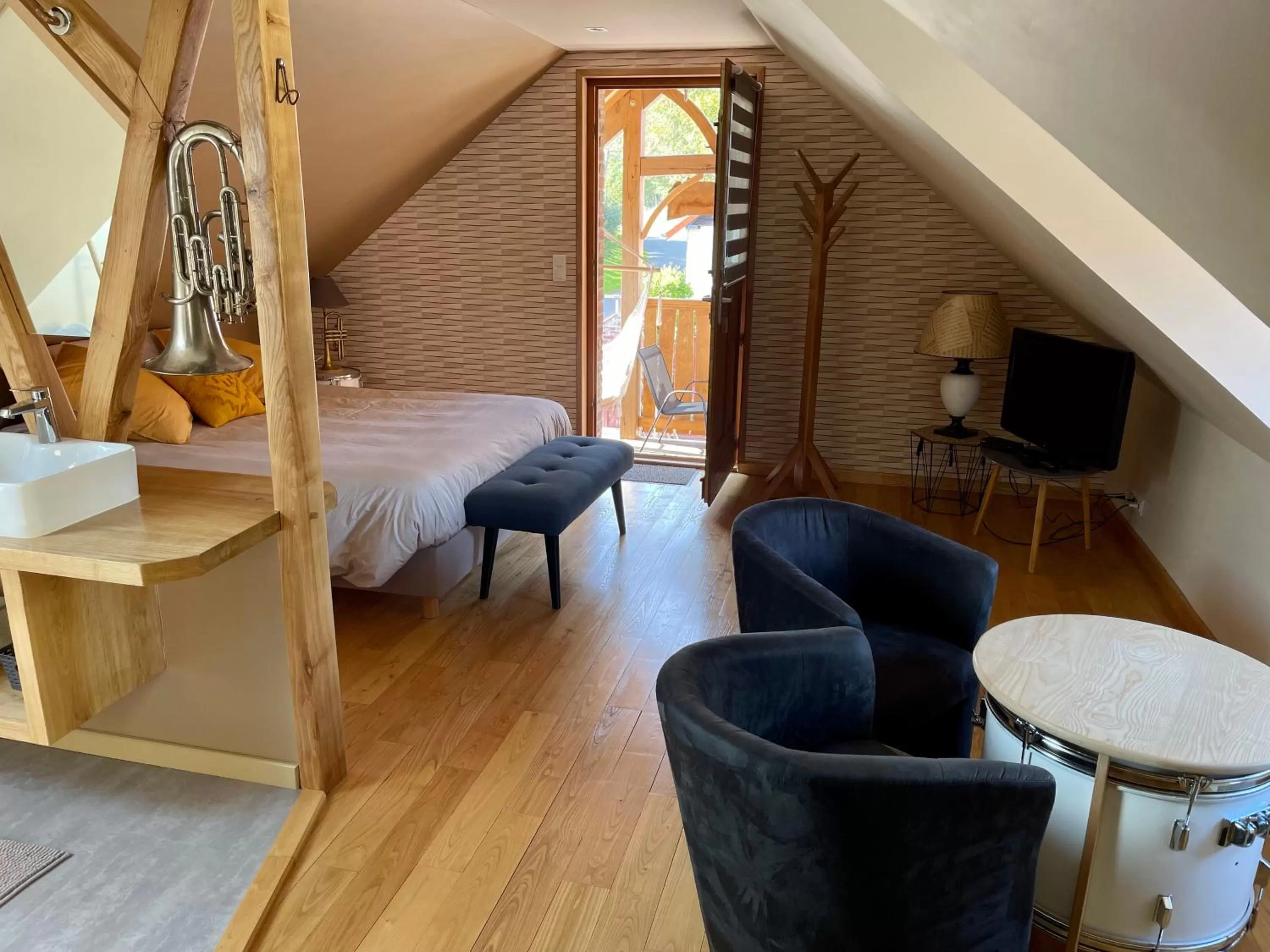 Photo of the whole room in La Mésangeraie Gîte Chambres d'hôtes