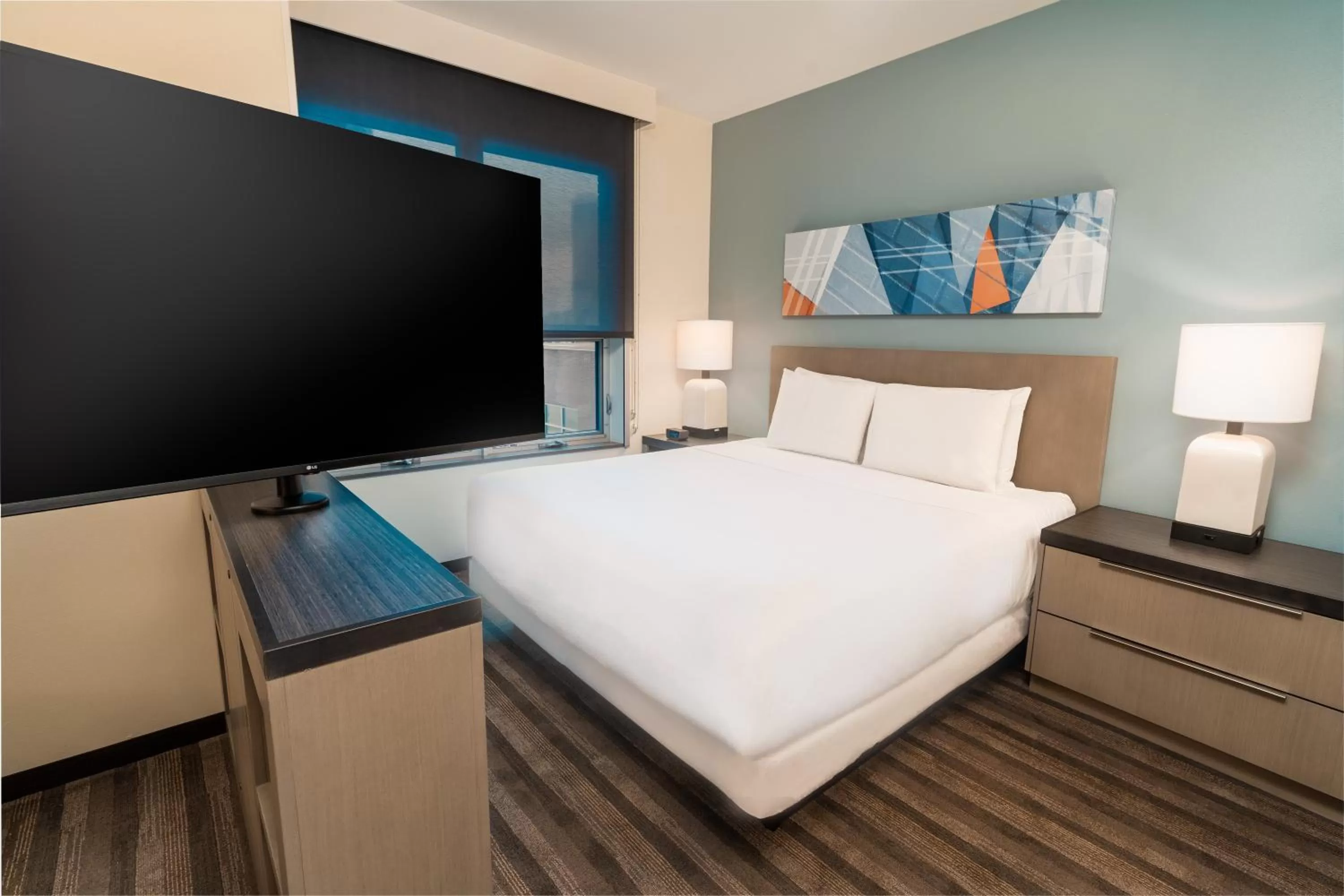 Bed in Hyatt House Nashville/Franklin/Cool Springs