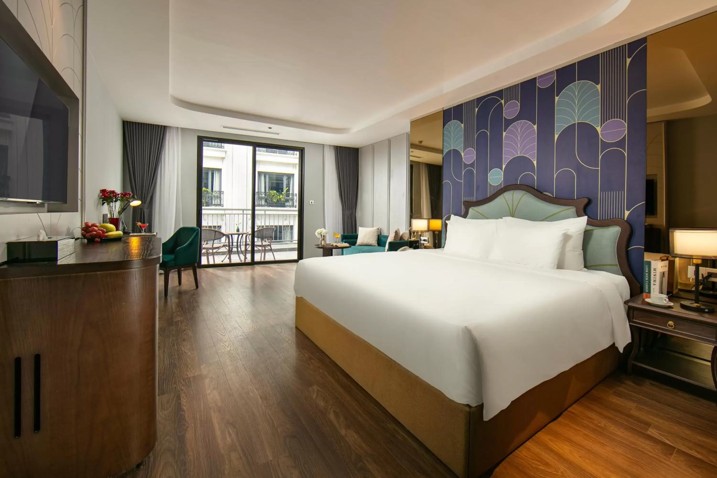 Suite with Terrace in MAY DE VILLE Lakeside Hotel Suite with Terrace in MAY DE VILLE Lakeside Hotel