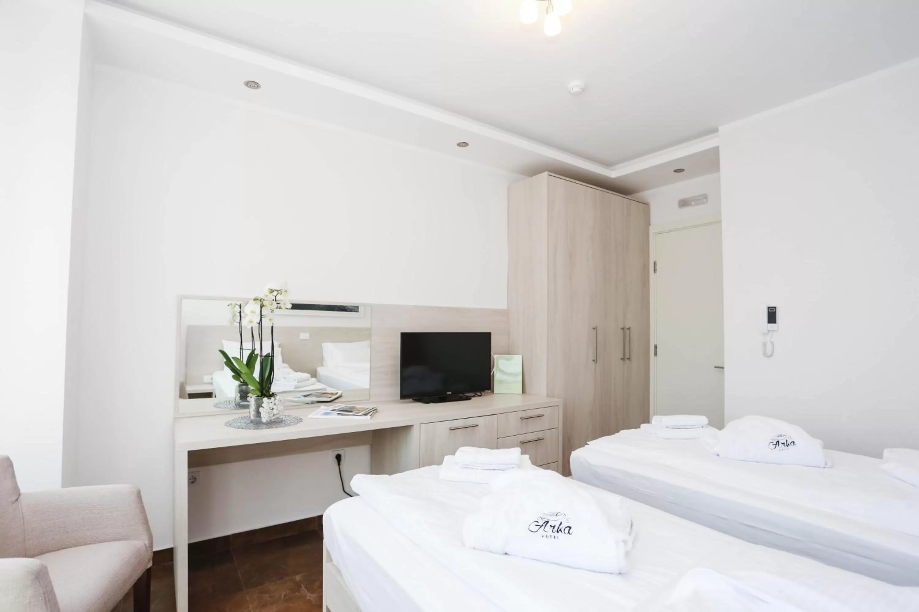 Bedroom, Bed in Garni Hotel Arka