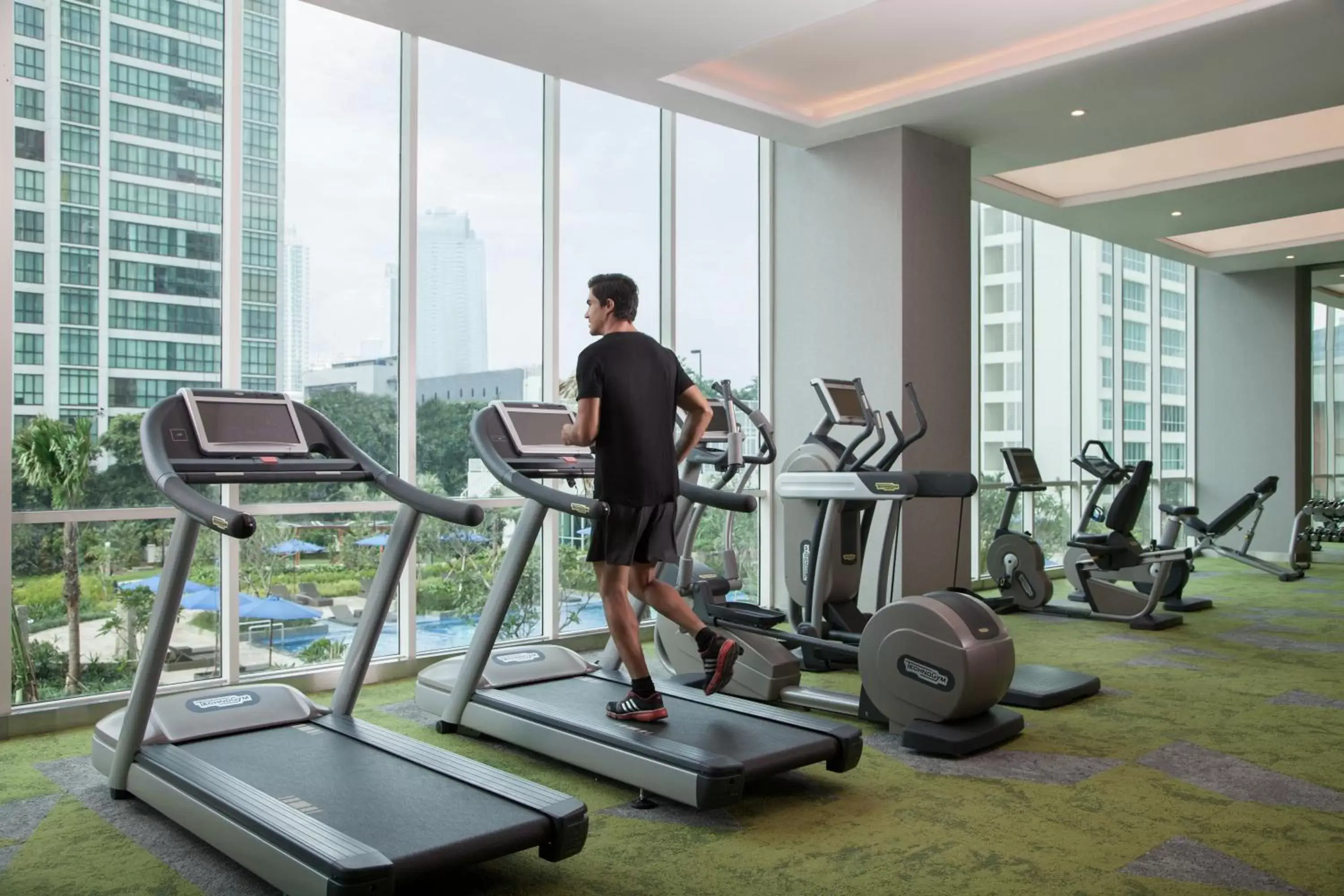 Fitness centre/facilities in Fraser Place Setiabudi Jakarta Fitness centre/facilities in Fraser Place Setiabudi Jakarta