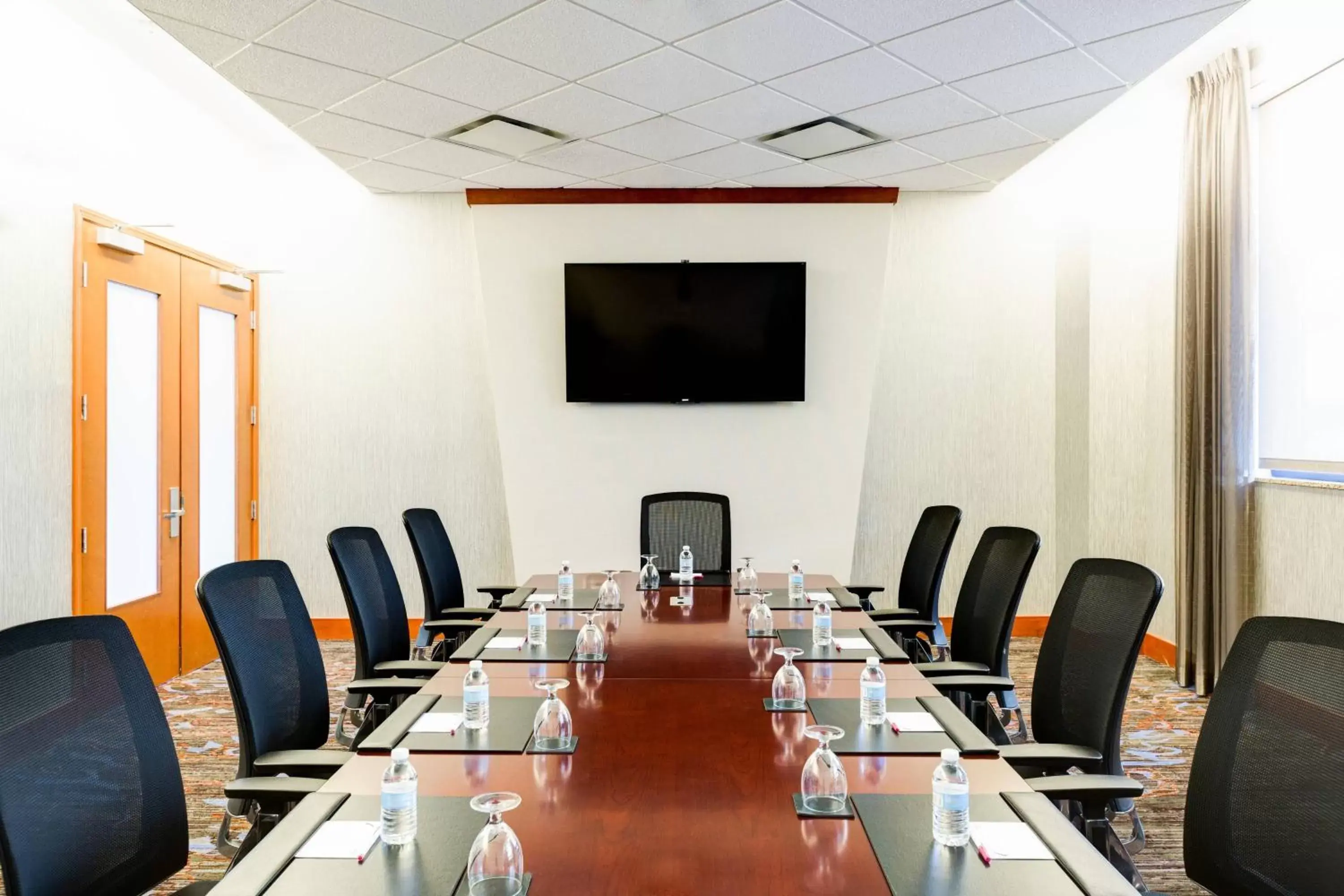 Meeting/conference room in Residence Inn by Marriott National Harbor Washington, D.C. Area