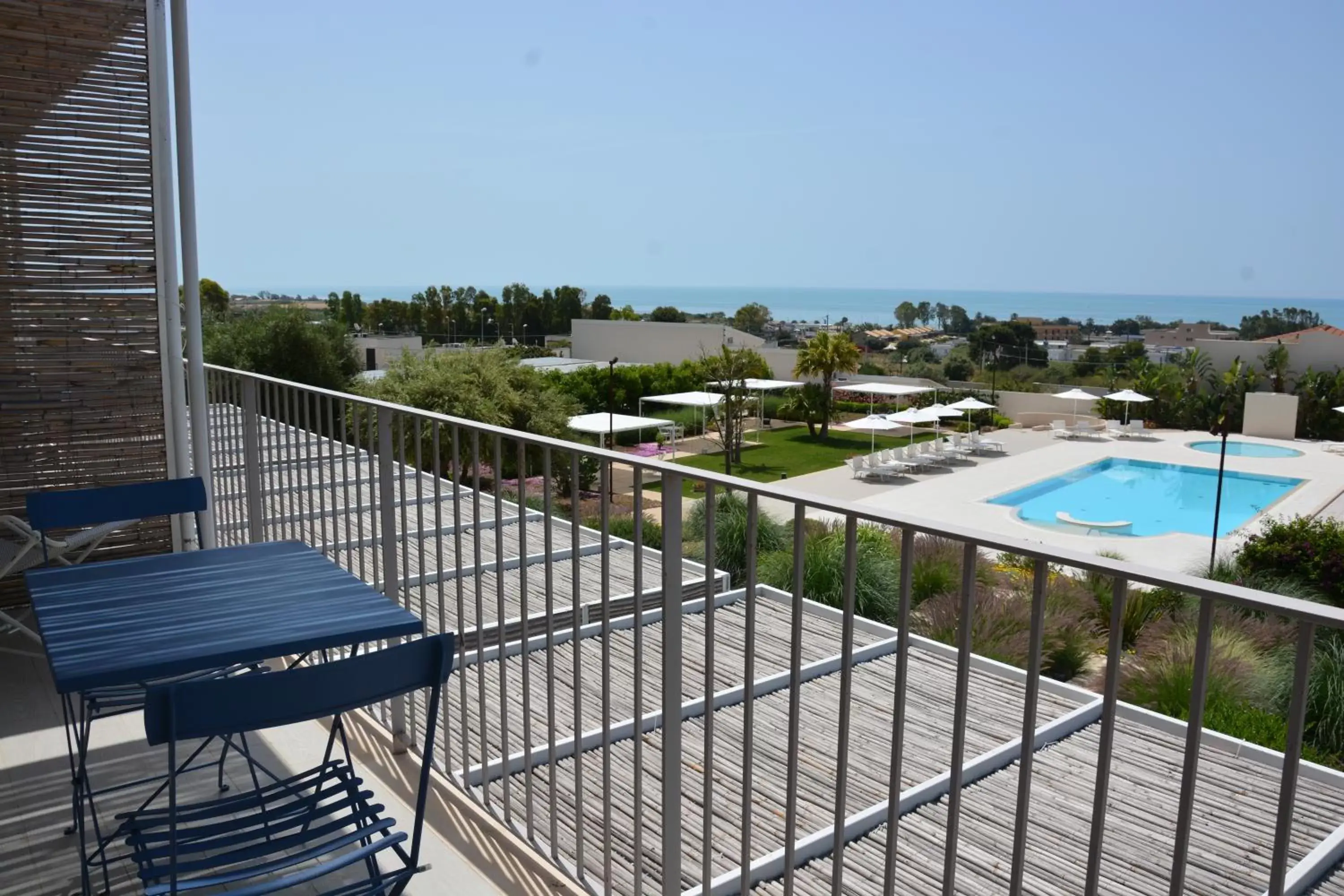 Day, Pool View in La Scibina