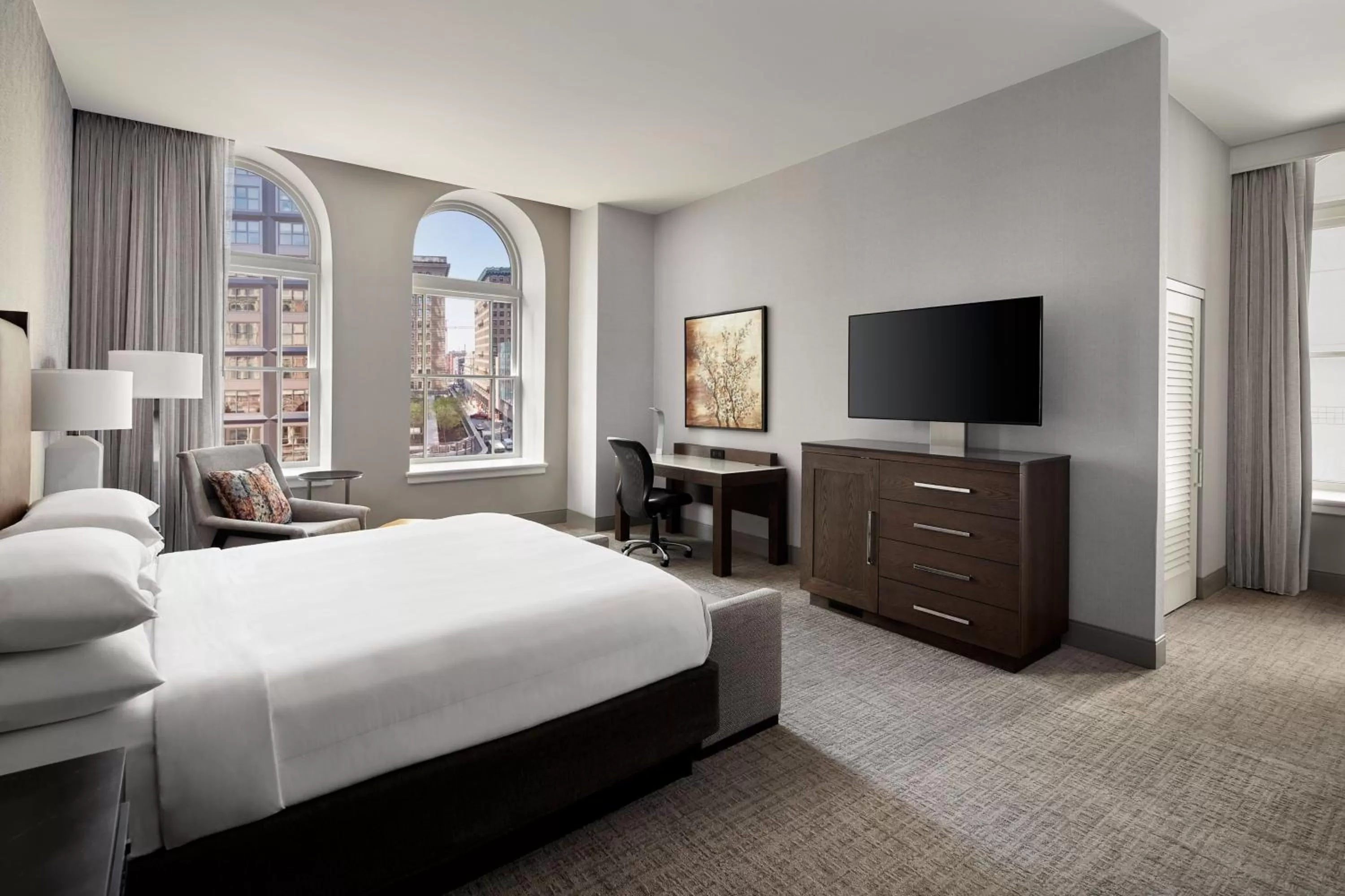 Photo of the whole room, Bed in Philadelphia Marriott Downtown