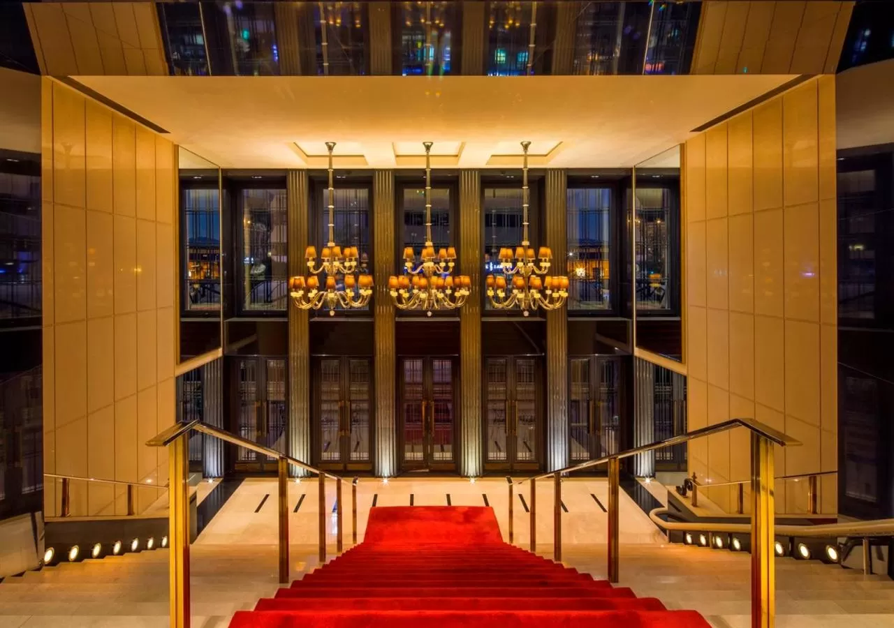 Facade/entrance in Key Hotel