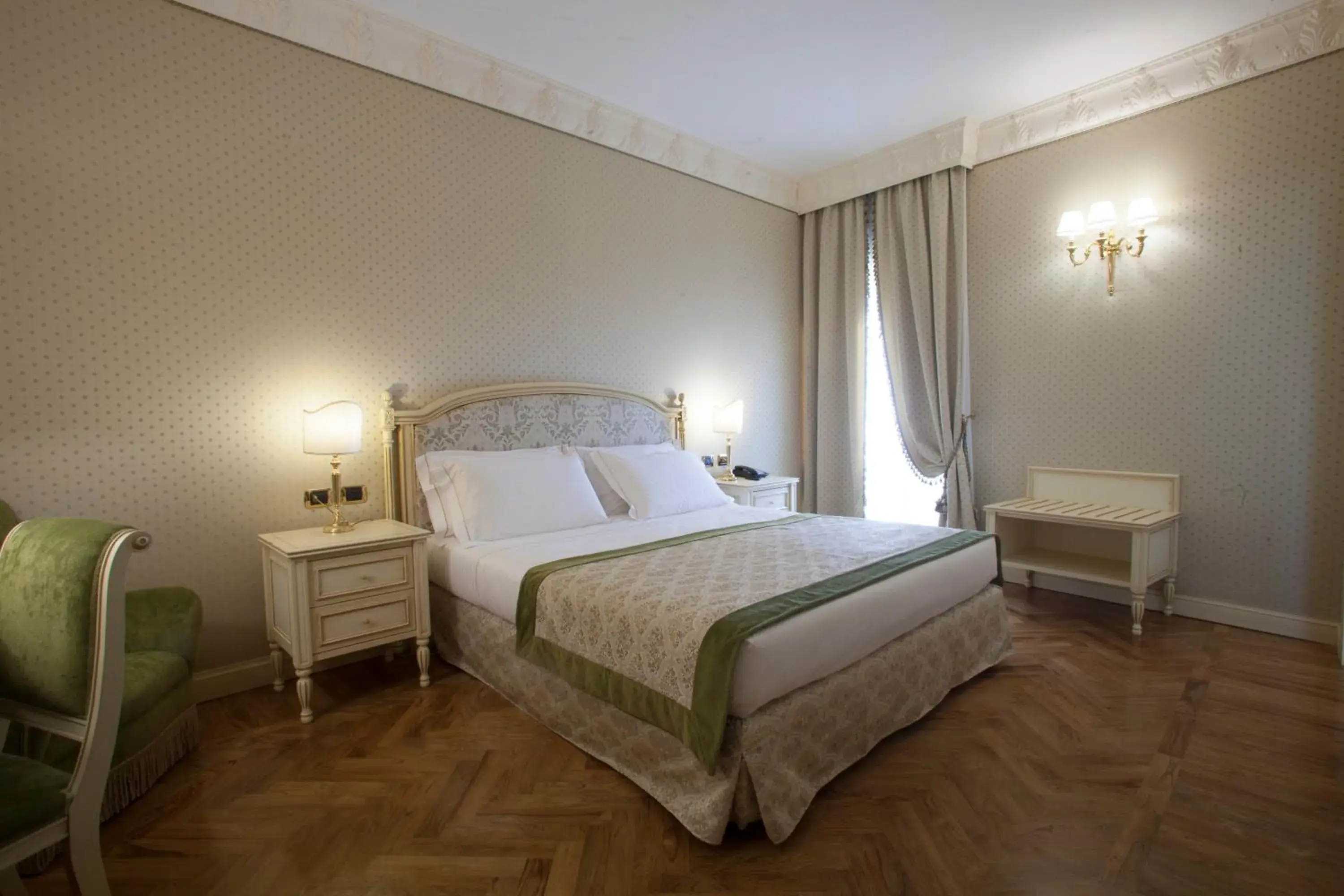 Bedroom, Bed in Hotel Marconi