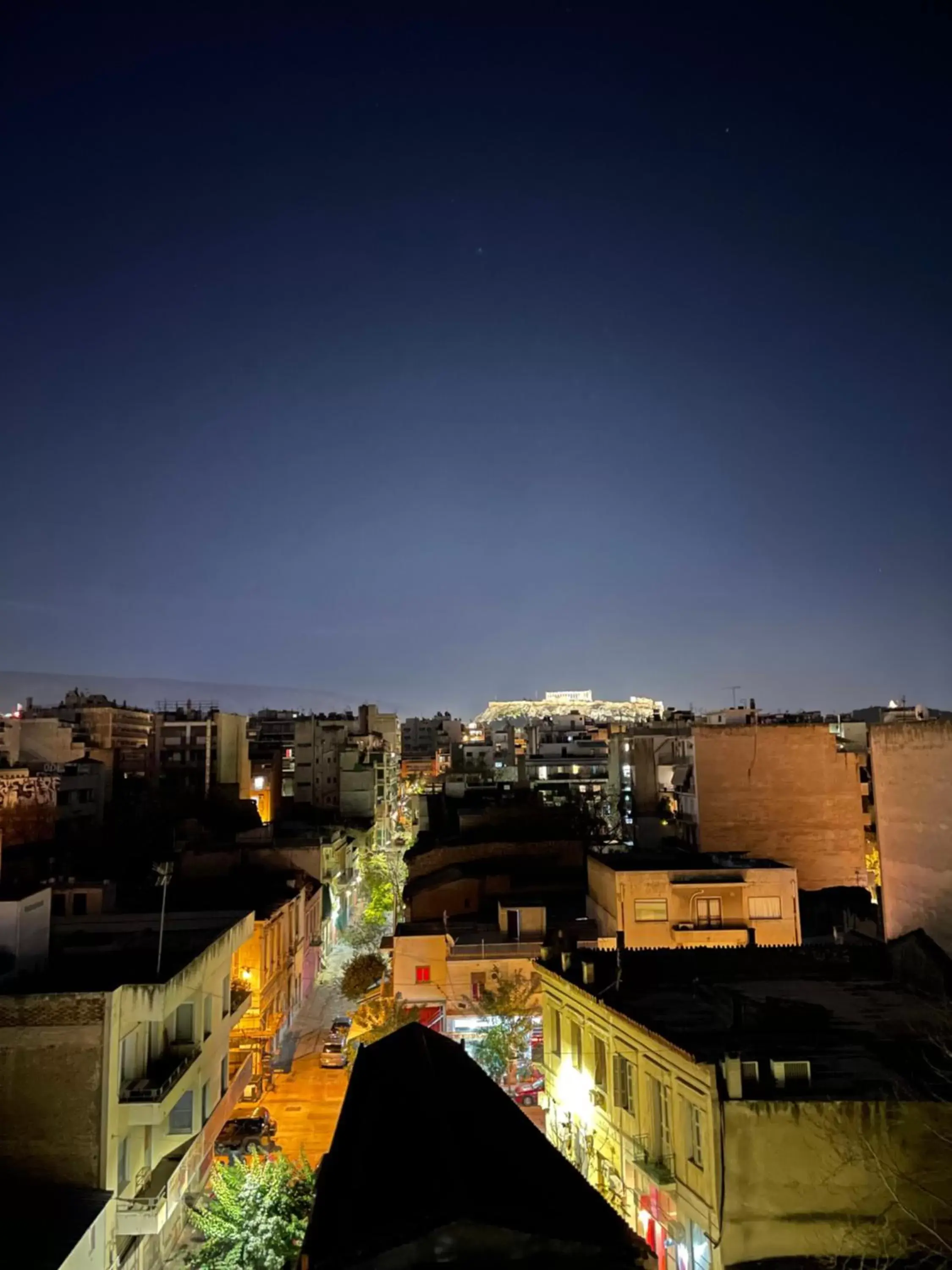 Night in Iasonos Suites Athens