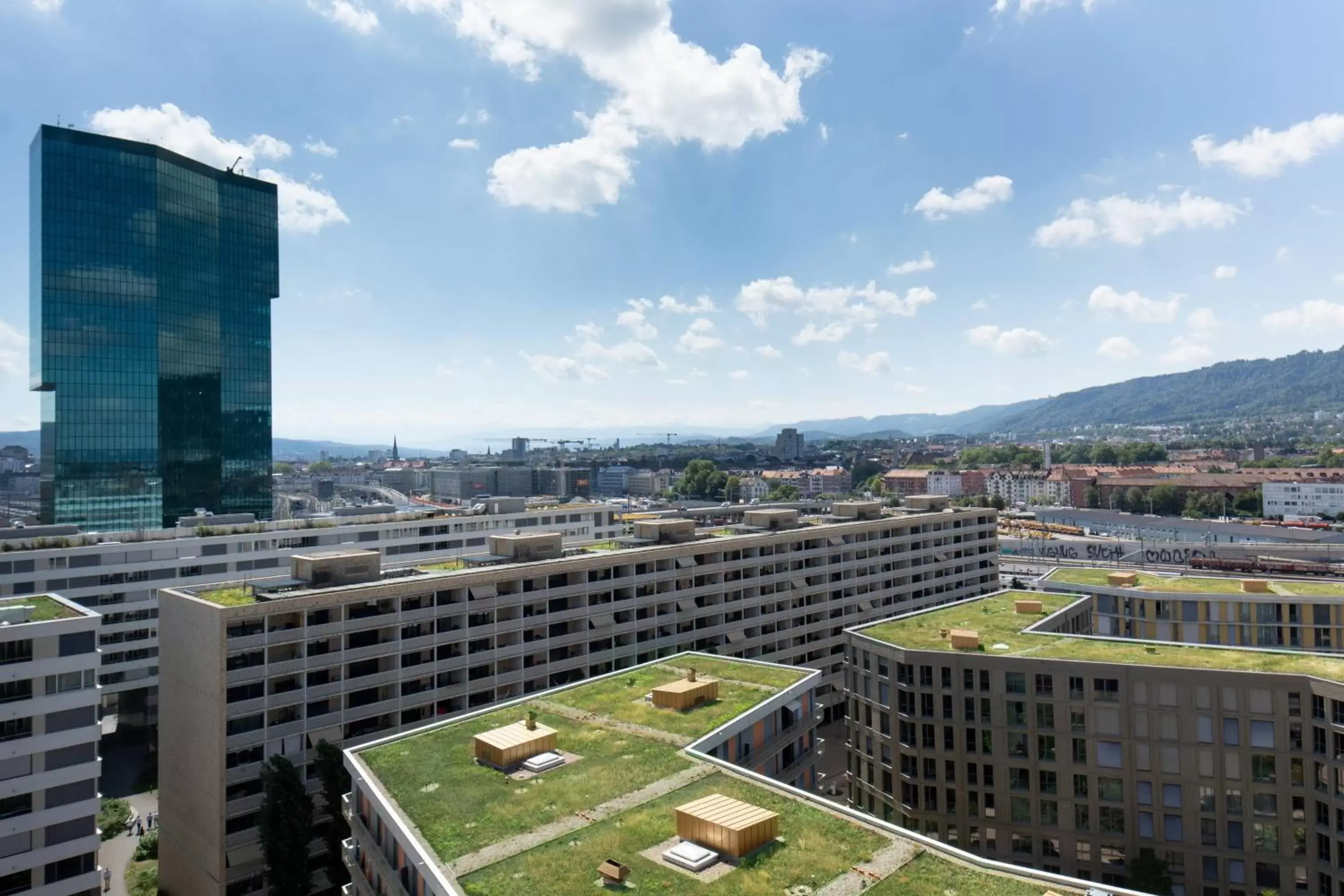 Photo of the whole room in Renaissance Zurich Tower Hotel