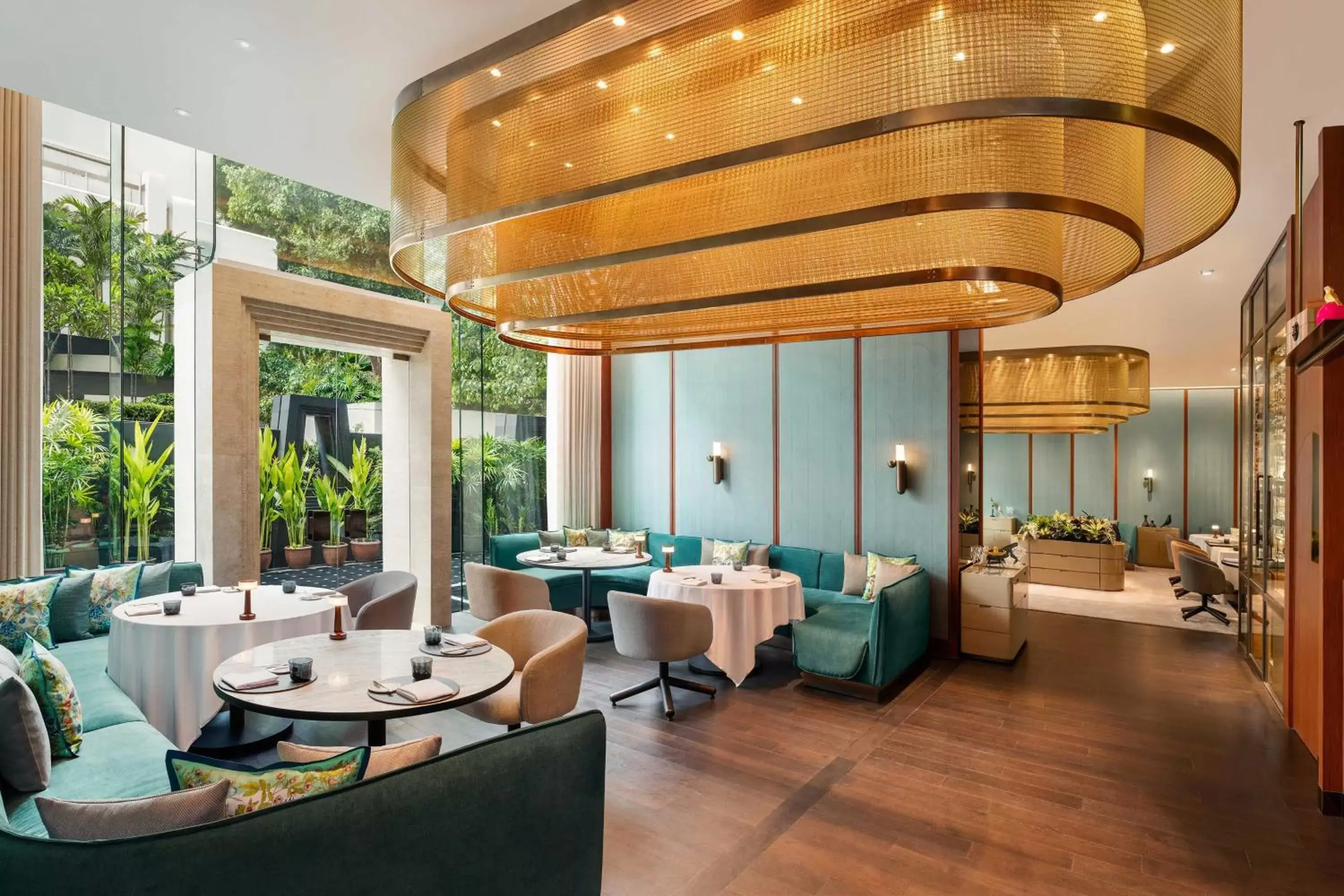 Restaurant/Places to Eat in The St Regis Bangkok
