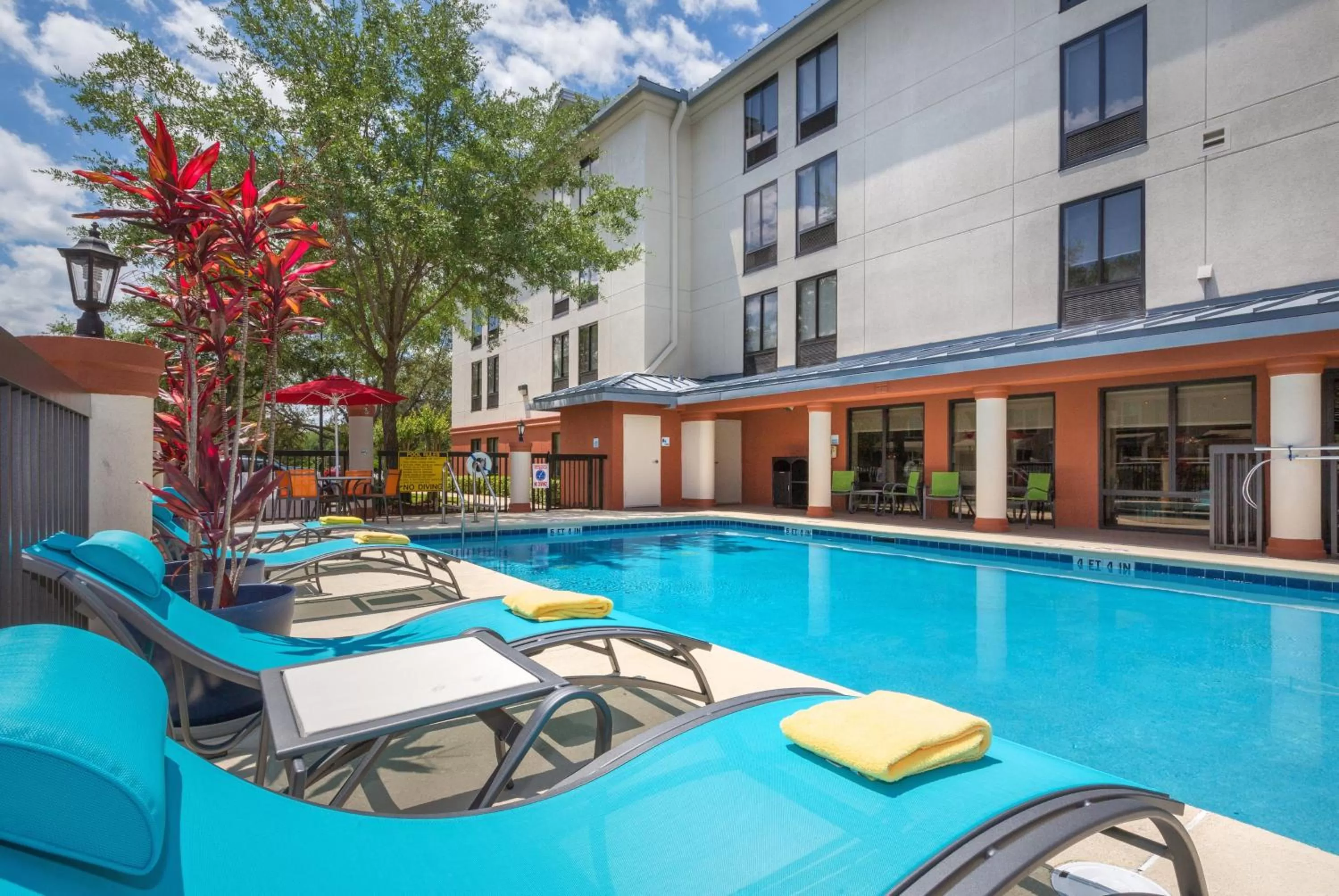 Swimming pool in Holiday Inn Express Hotel & Suites Jacksonville-South by IHG