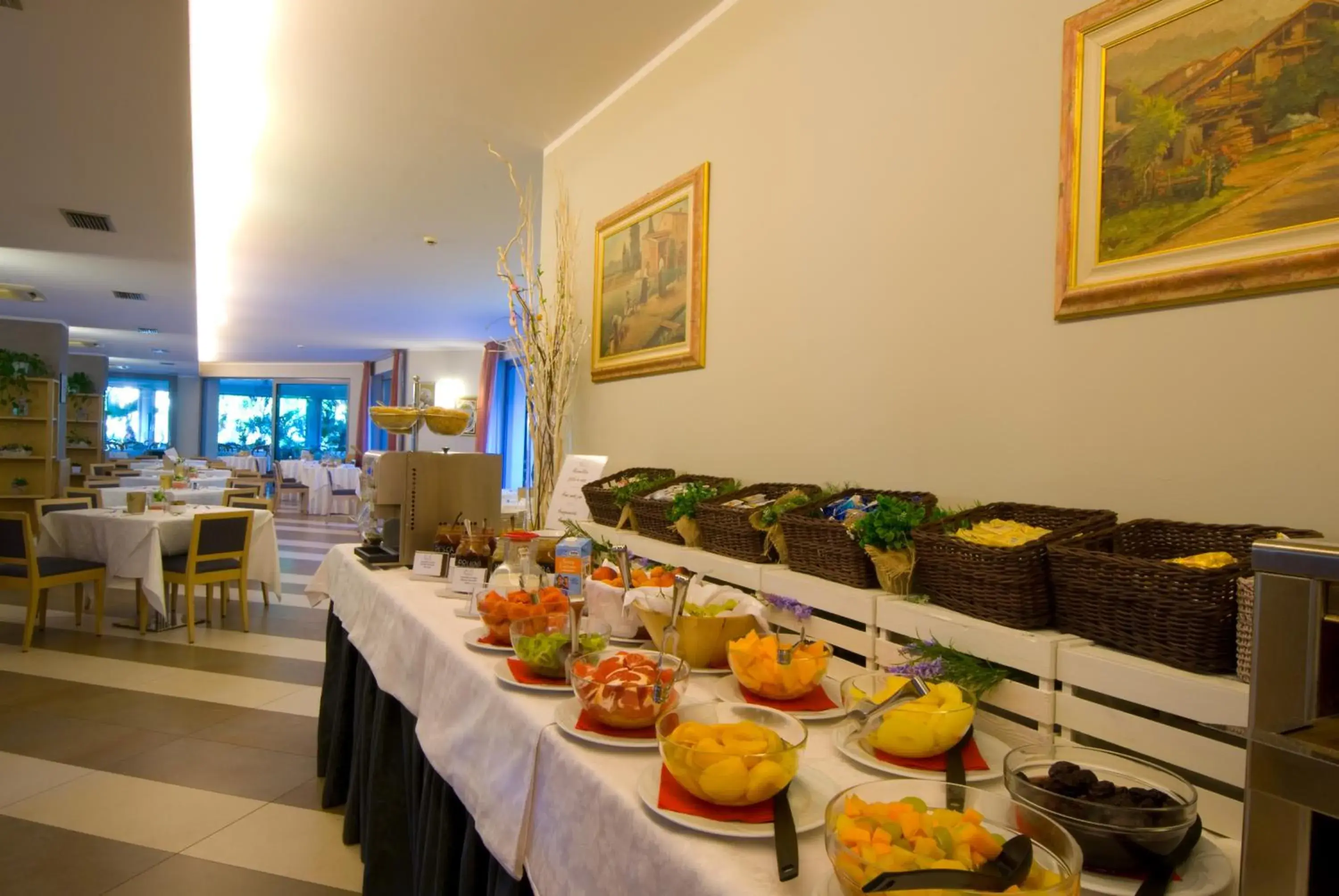 Buffet breakfast in Hotel Oasi Wellness & Spa