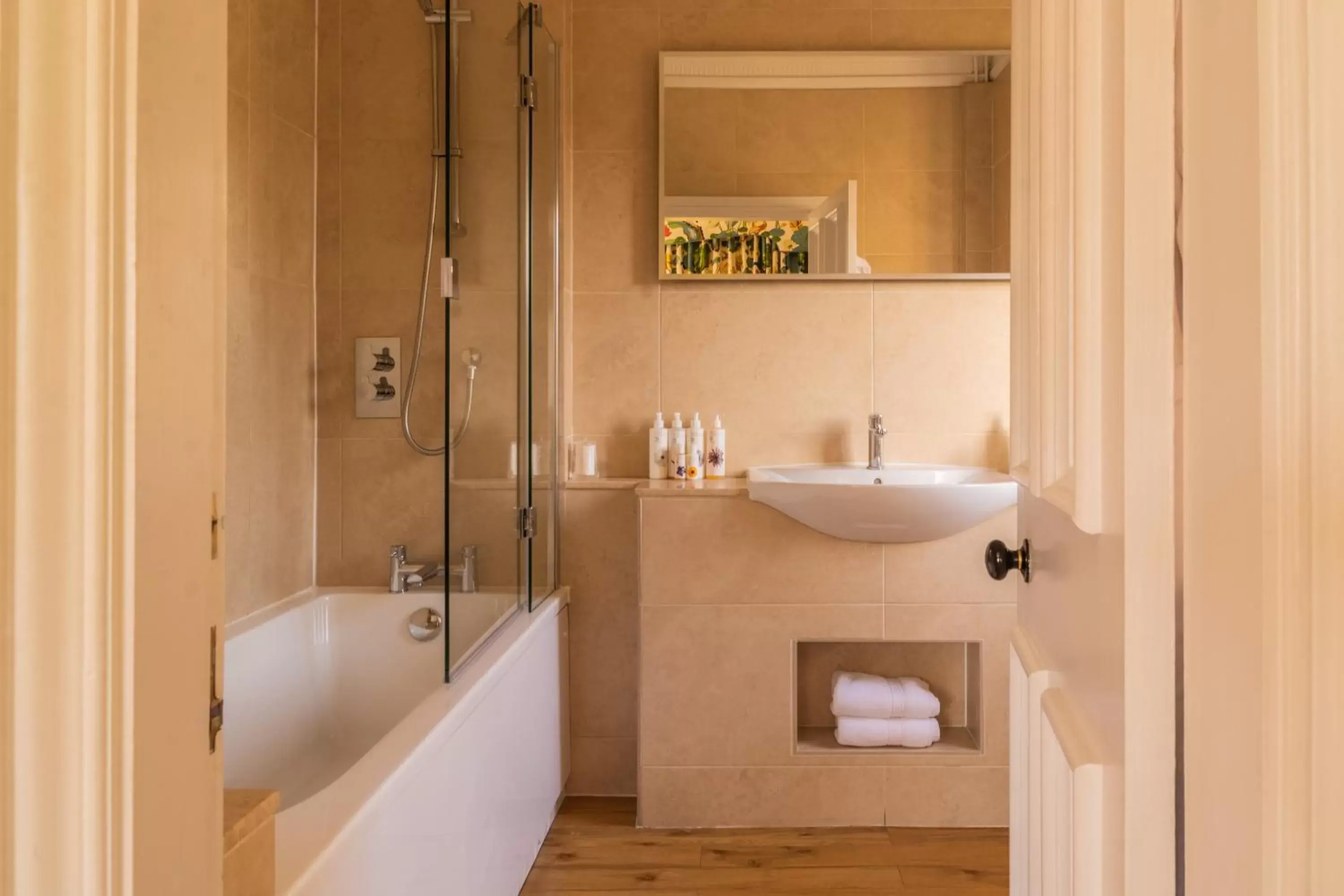 Shower, Bathroom in Fischers Baslow Hall - Chatsworth