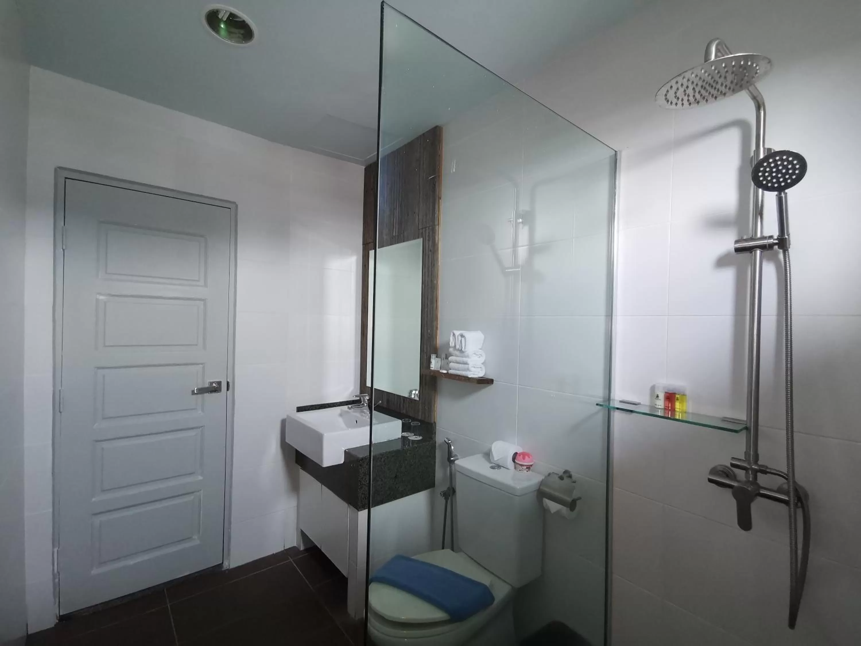 Bathroom in Ramada by Wyndham Langkawi Marina