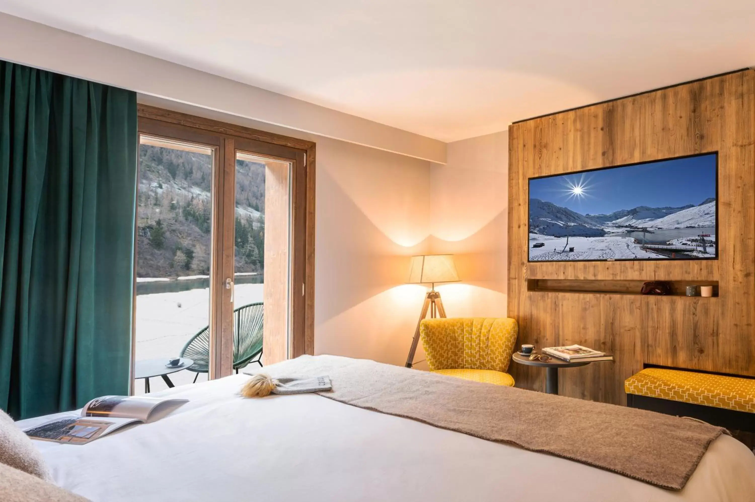 Mountain view, Bed in Tetras Lodge by Les Etincelles