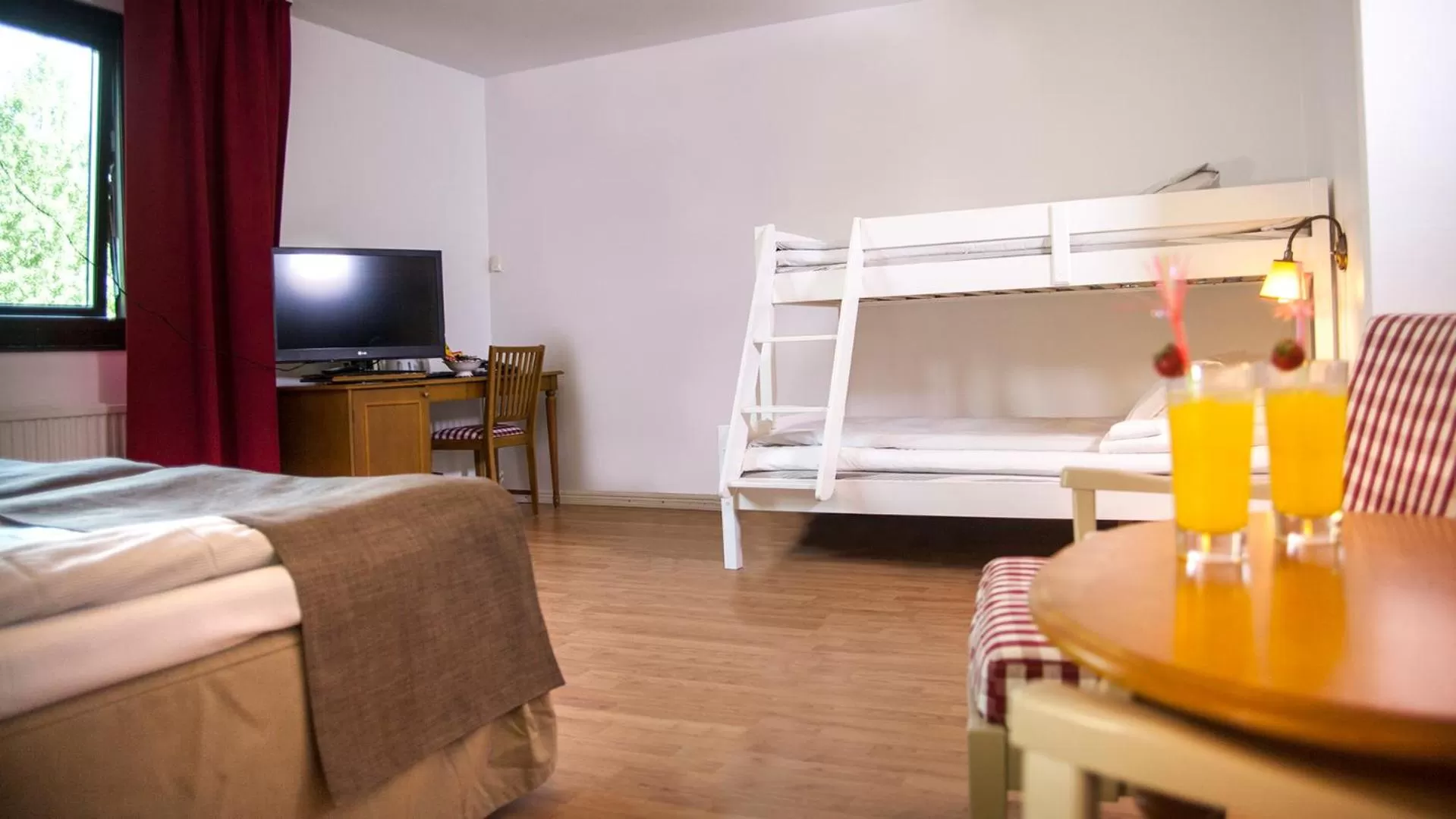 Photo of the whole room, Bed in Best Western Gustaf Froding Hotel & Konferens