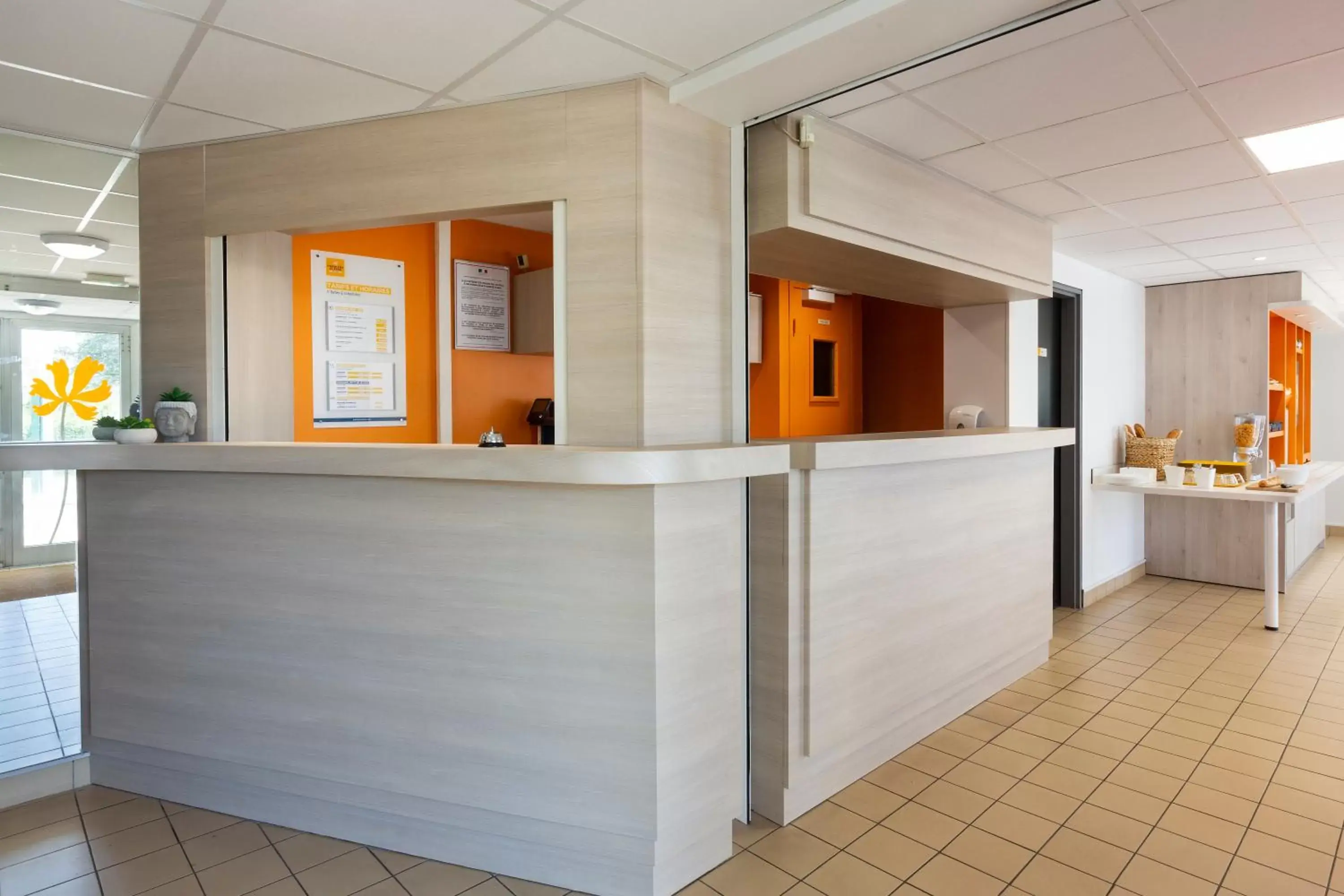 Lobby or reception in Premiere Classe Nantes Ouest - St Herblain Lobby or reception in Premiere Classe Nantes Ouest - St Herblain
