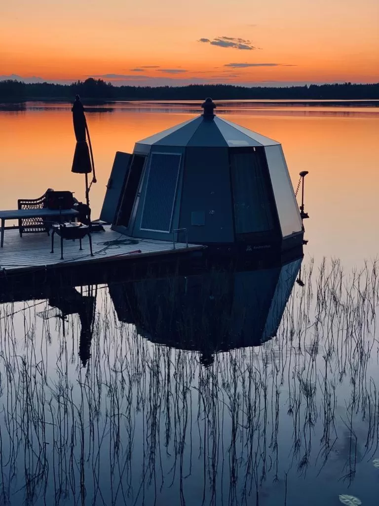 Sunrise in Peace & Quiet Hotel