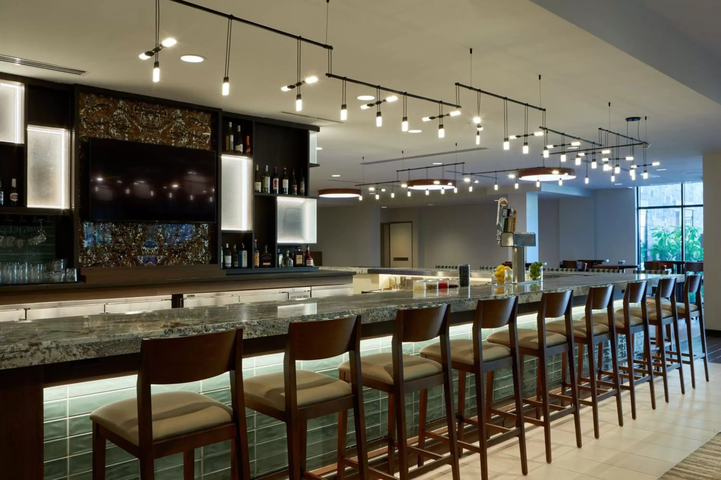 Restaurant/places to eat in Courtyard by Marriott Thousand Oaks Agoura Hills