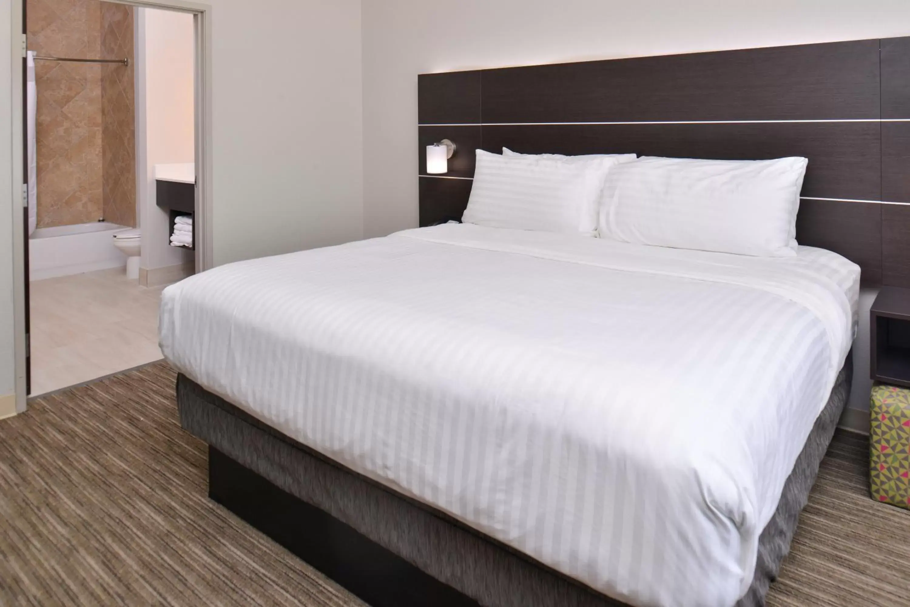 Bedroom, Bed in Holiday Inn Express & Suites Corpus Christi-N Padre Island, an IHG Hotel