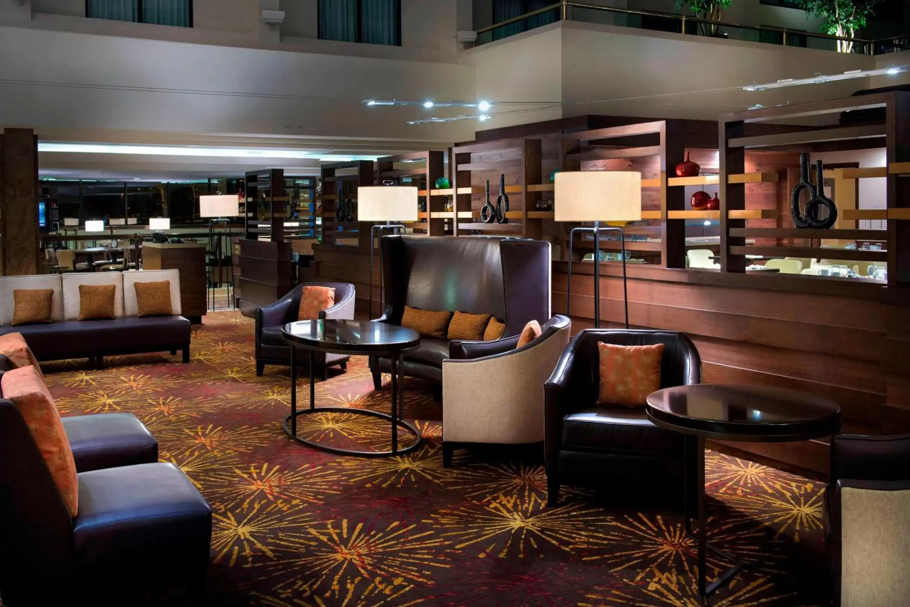 Lobby or reception, Lounge/Bar in Marriott Park Ridge