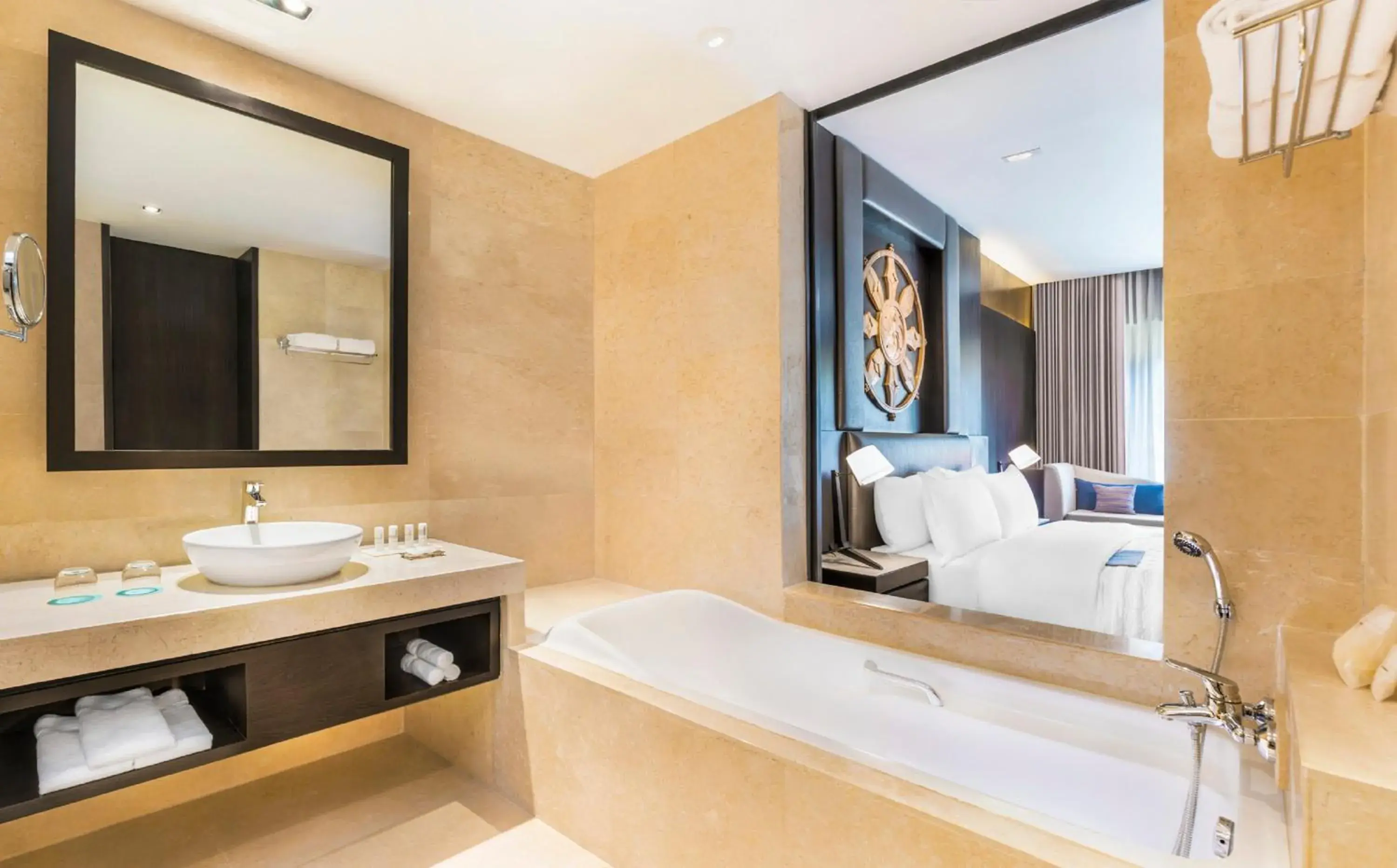 Deluxe King, Larger Guest room, 1 King or 1 Double, Sofa bed in Le Meridien Paro Riverfront Deluxe King, Larger Guest room, 1 King or 1 Double, Sofa bed in Le Meridien Paro Riverfront