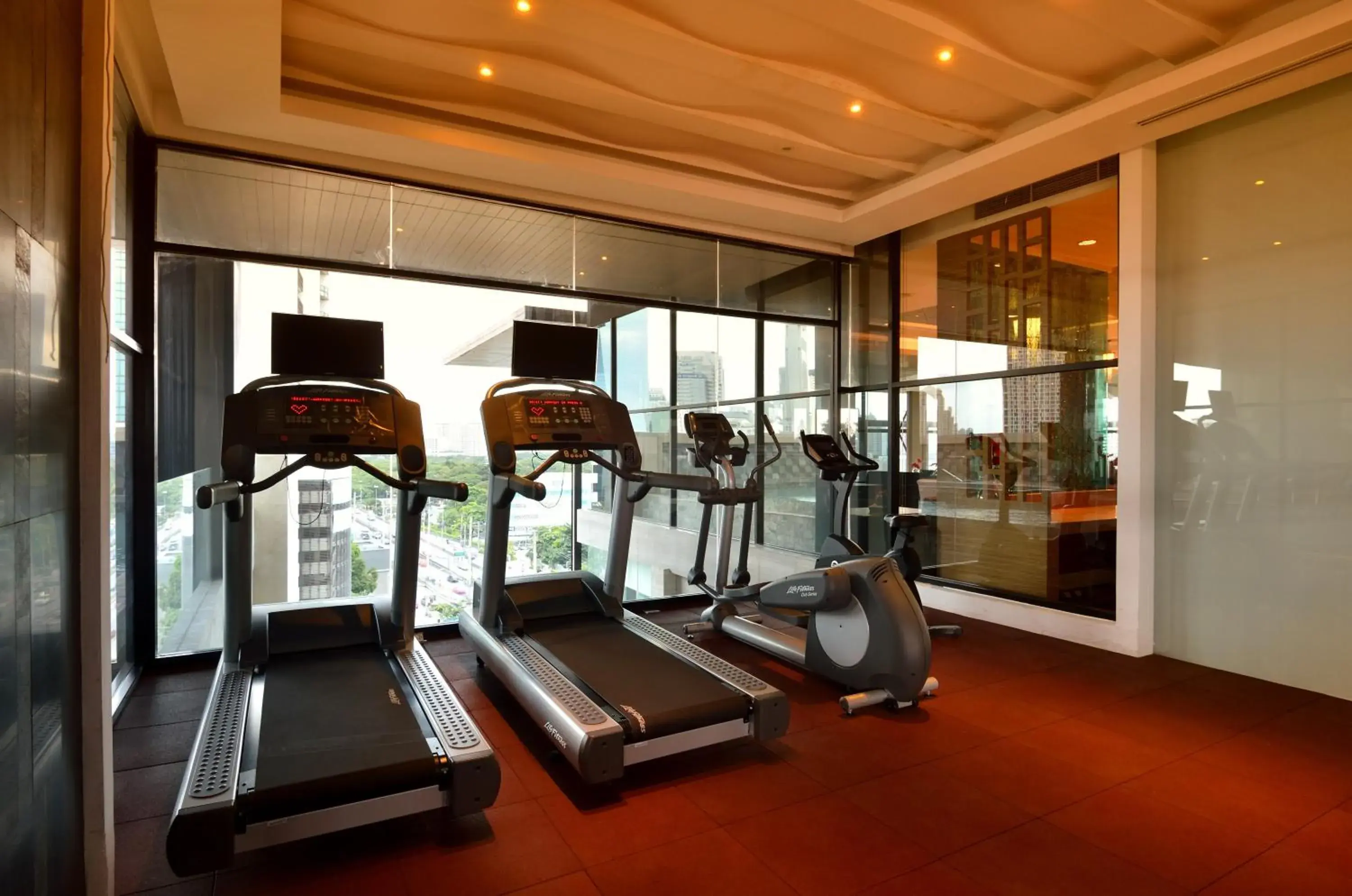 Fitness centre/facilities, Fitness Center/Facilities in AETAS lumpini