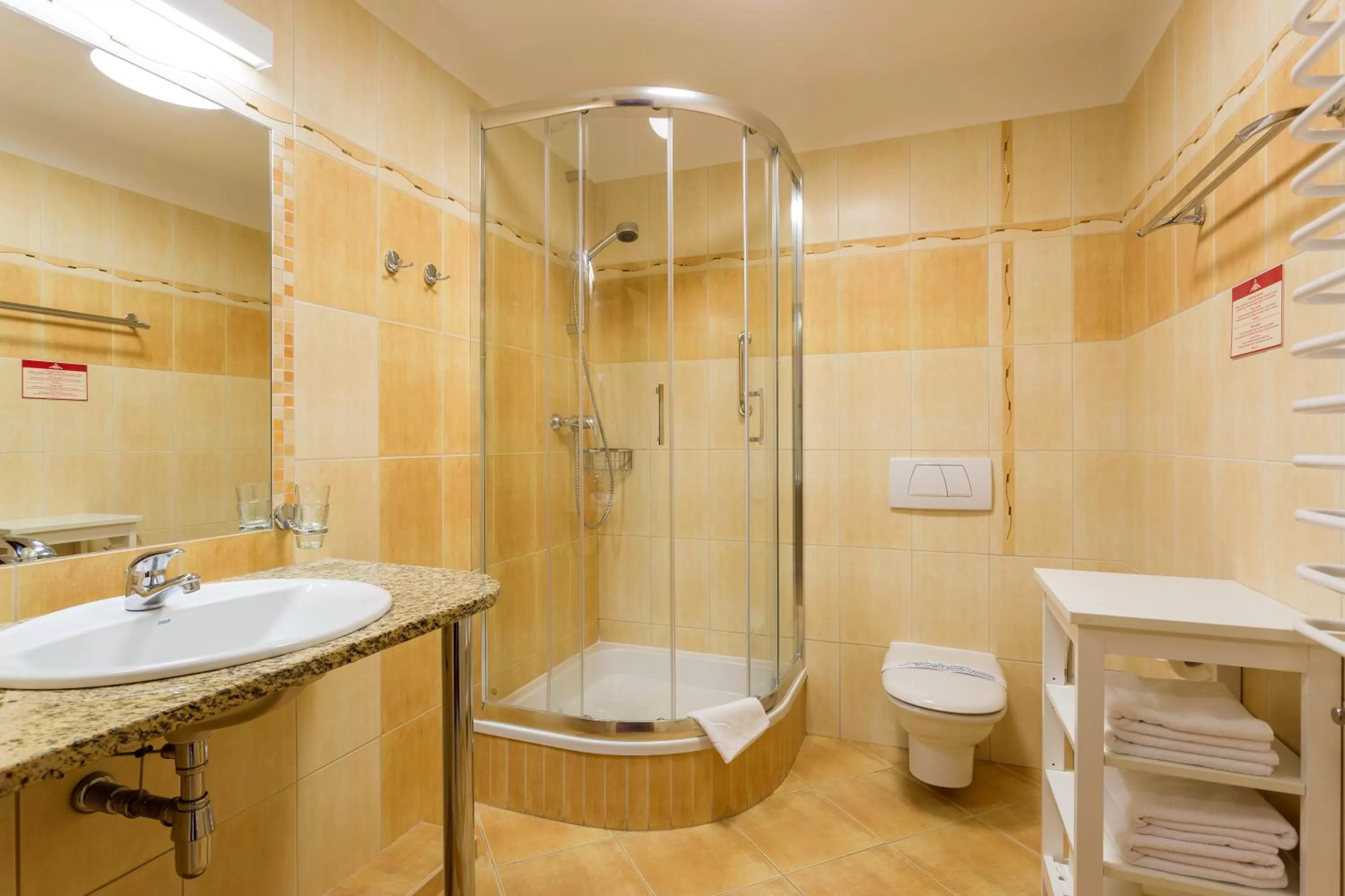 Shower in Hotel Relaks Wellness & SPA