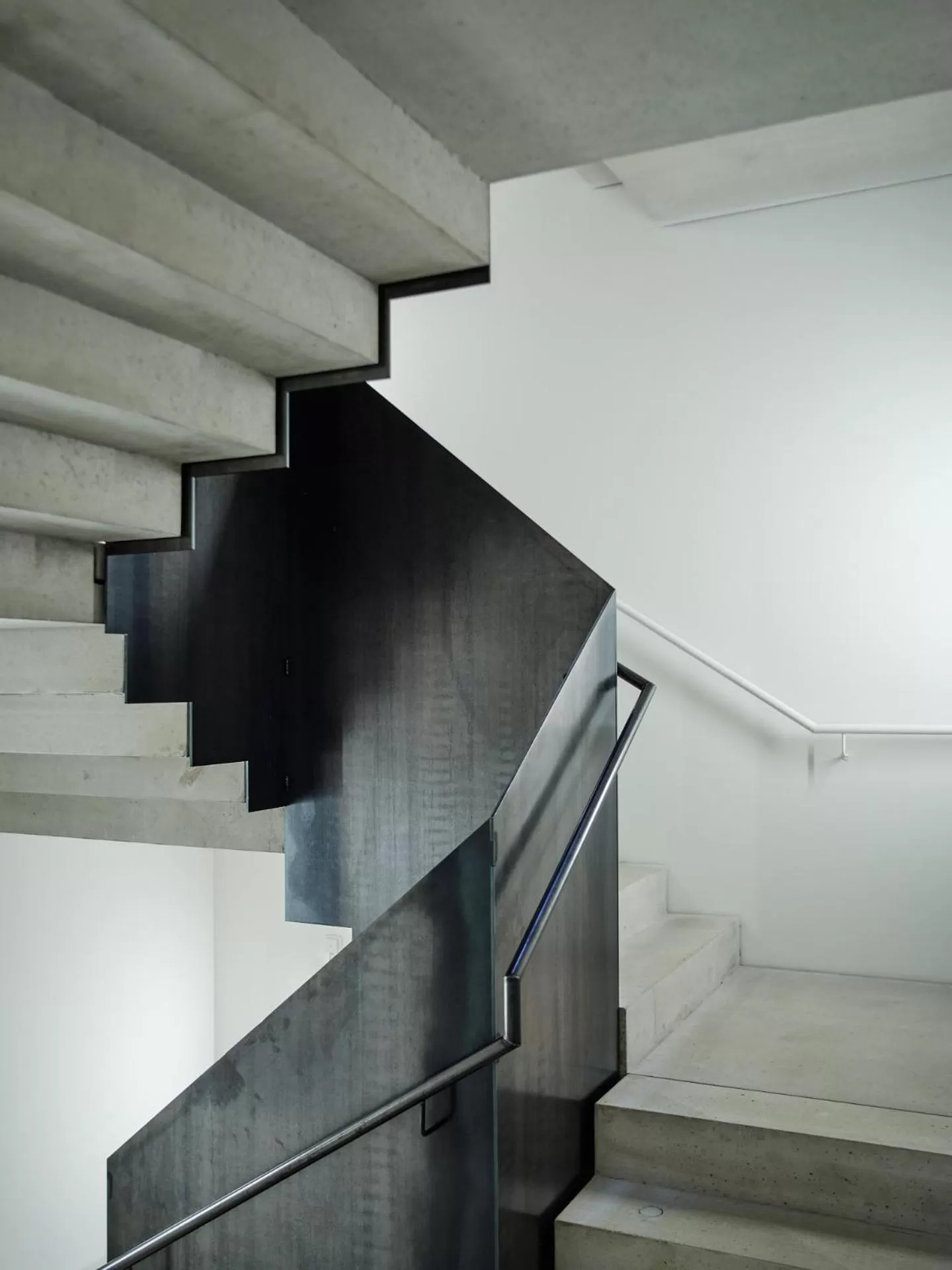 Decorative detail in Das Flint