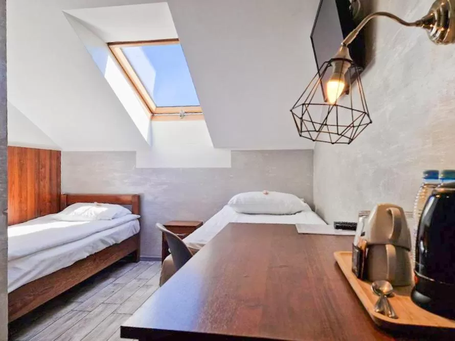 Bed in Hotel Miłosz Restauracja, Basen dla dzieci, Sala Zabaw, Siłownia