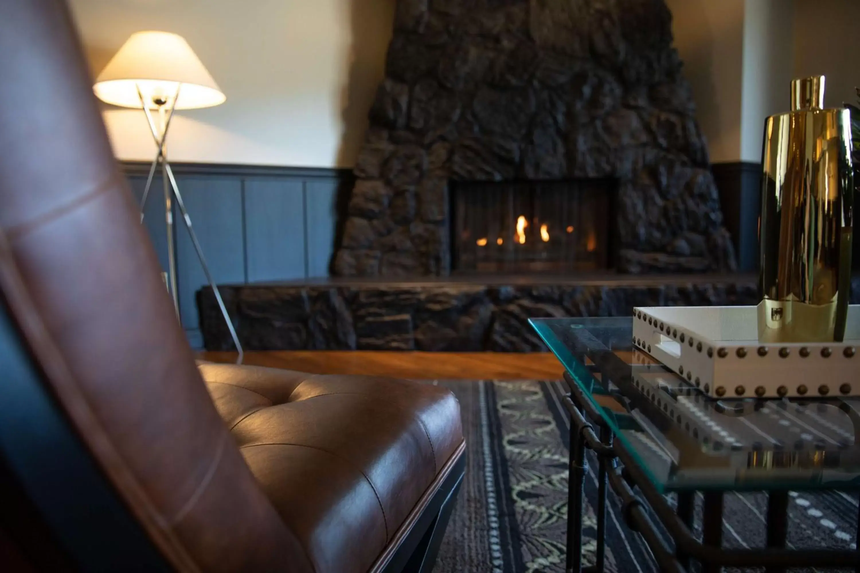 Lobby or reception, Seating Area in SureStay Hotel by Best Western Castlegar