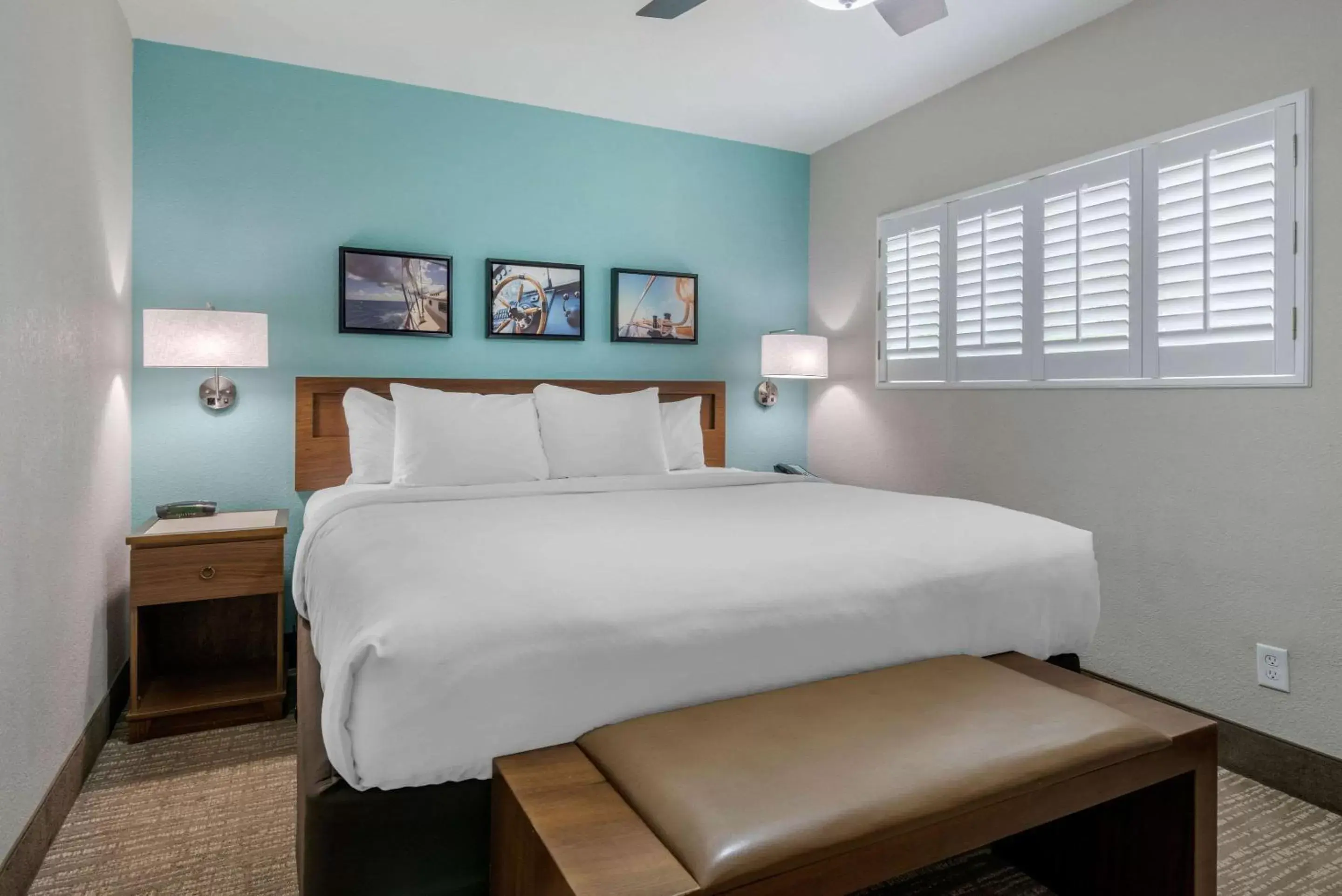 Photo of the whole room, Bed in Seafarer Inn & Suites, Ascend Hotel Collection