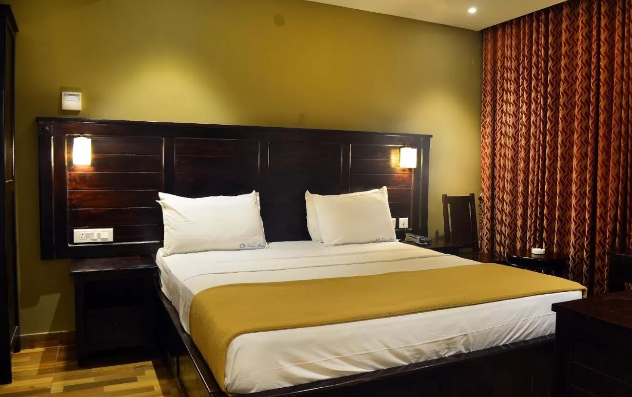 Bedroom in Ranis Grand