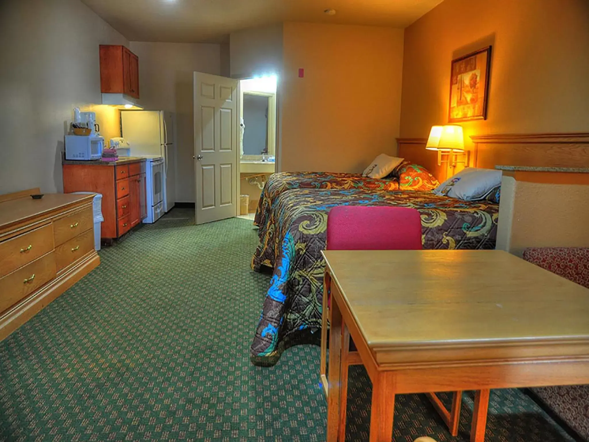 Bedroom in Lone Star Inn and Suites Victoria