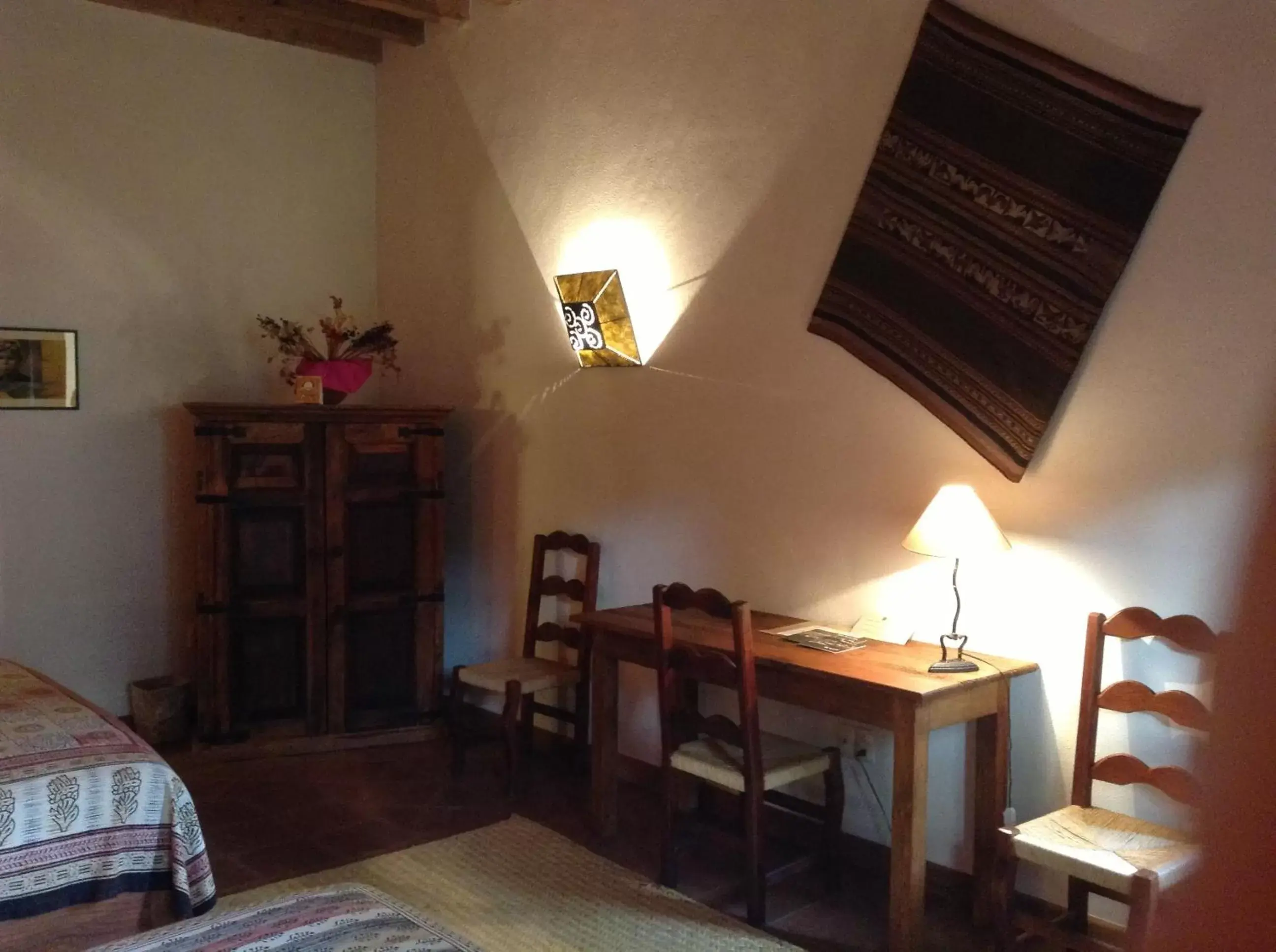 Photo of the whole room, TV/Entertainment Center in Posada Yolihuani