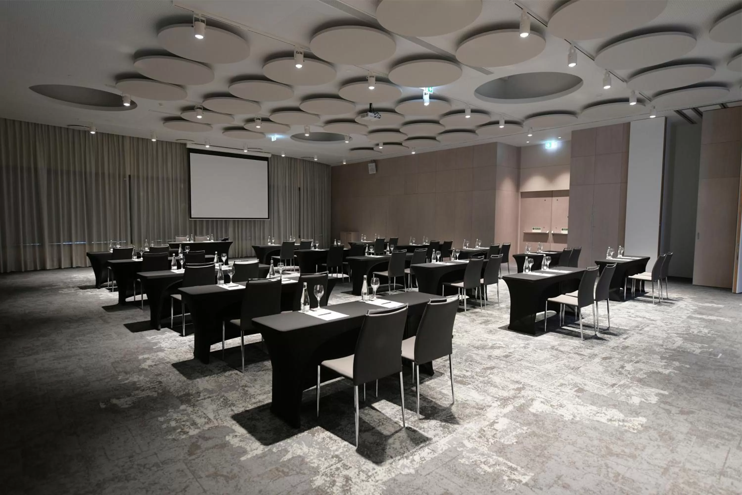 Meeting/conference room in Eurostars Universal Lisboa